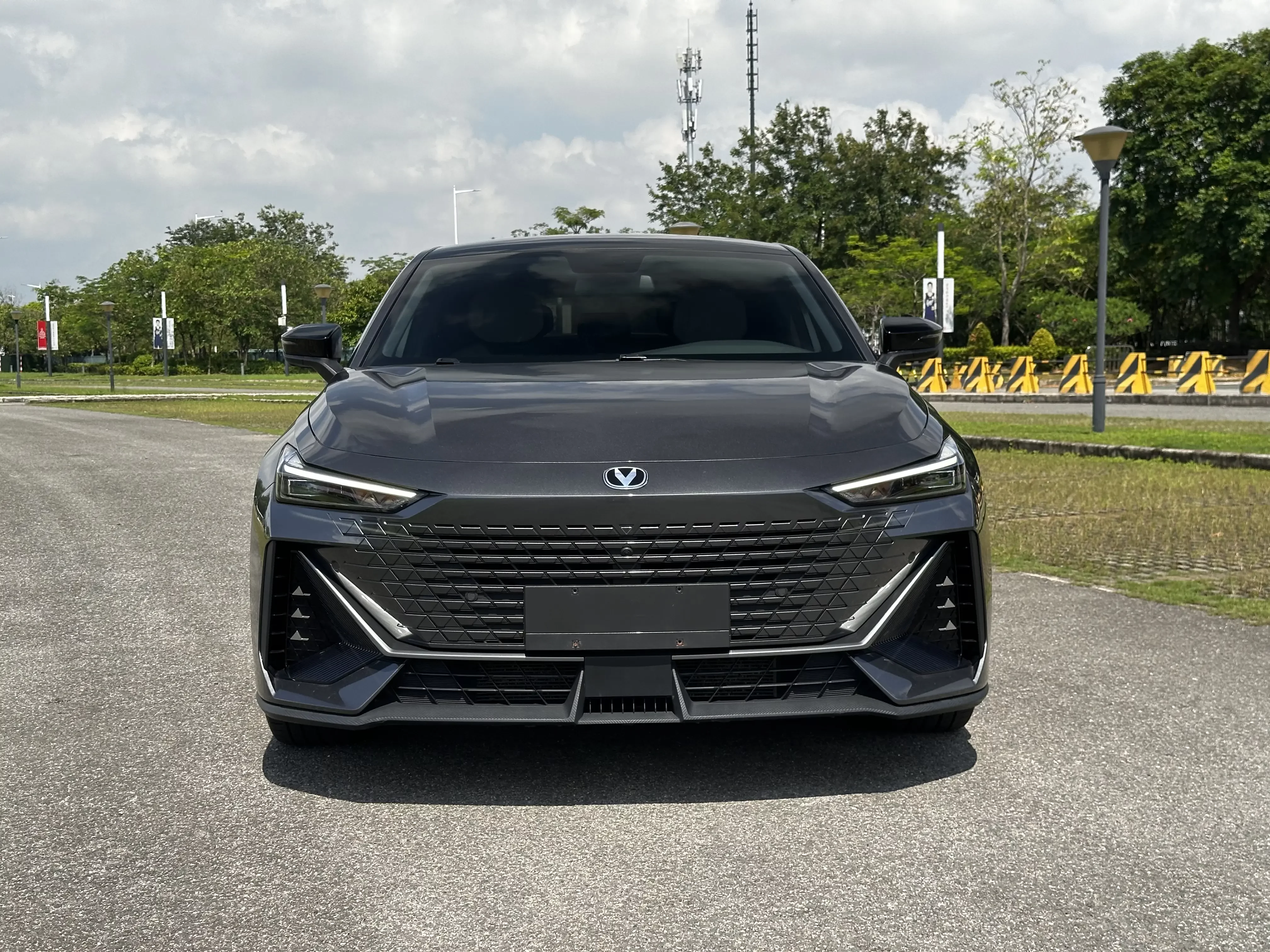 Changan UNI-V