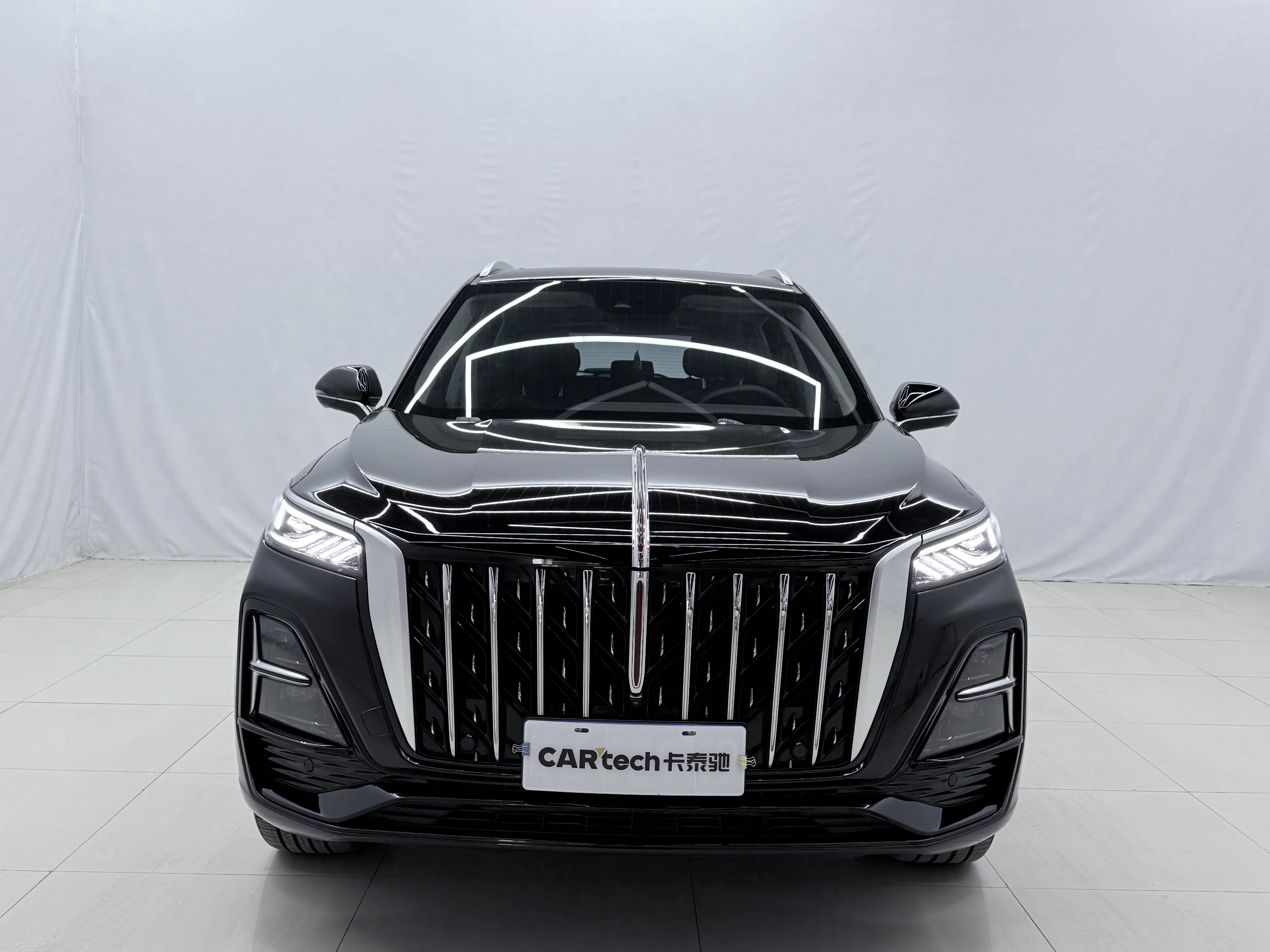 Hongqi HS5