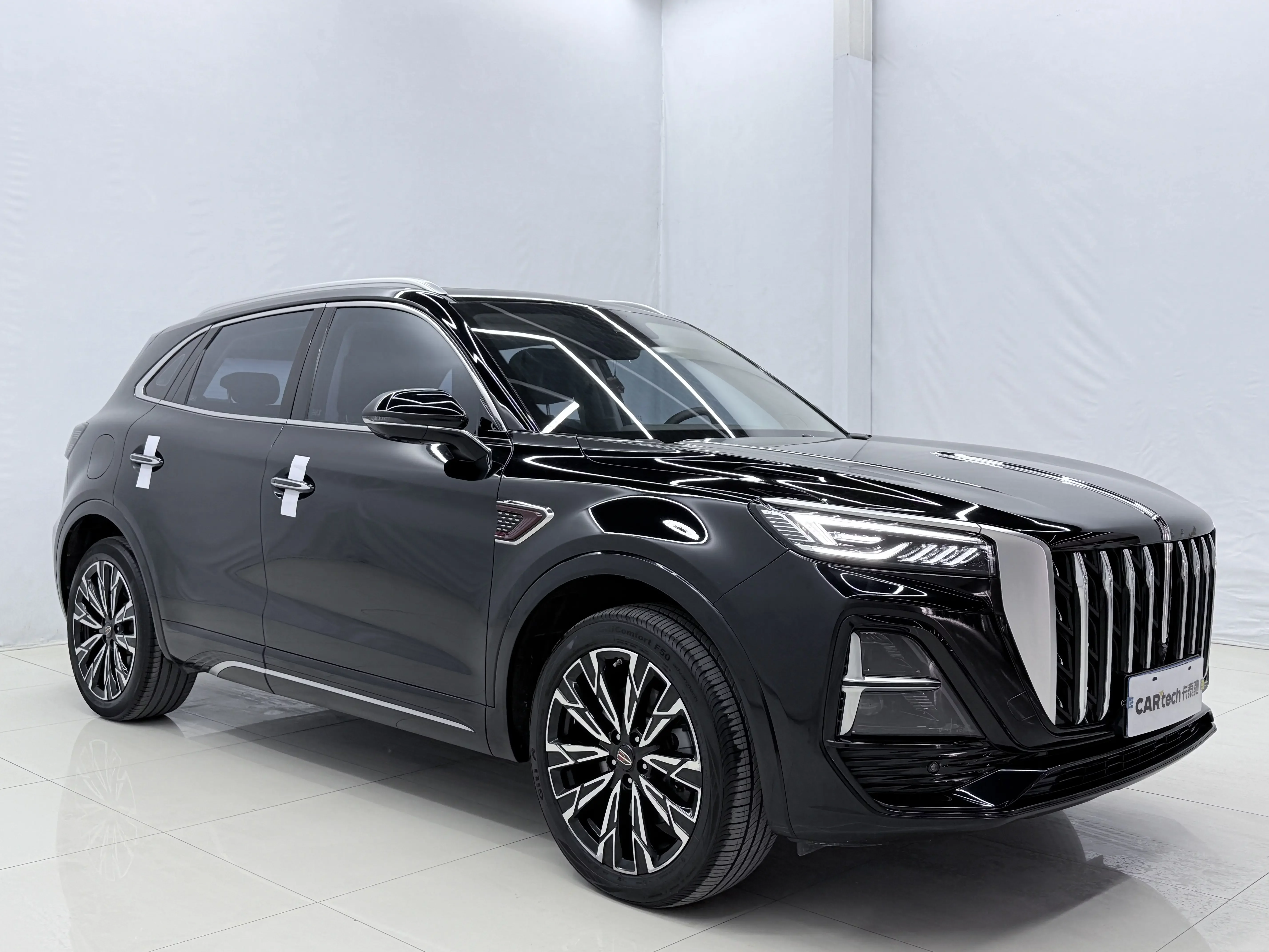 Hongqi HS5