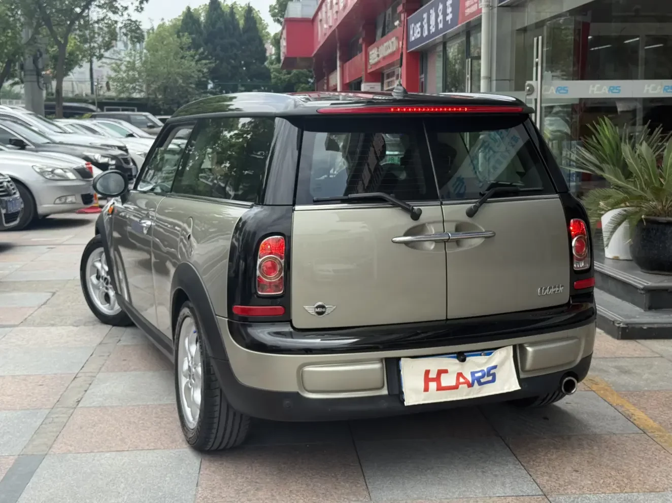 MINI CLUBMAN