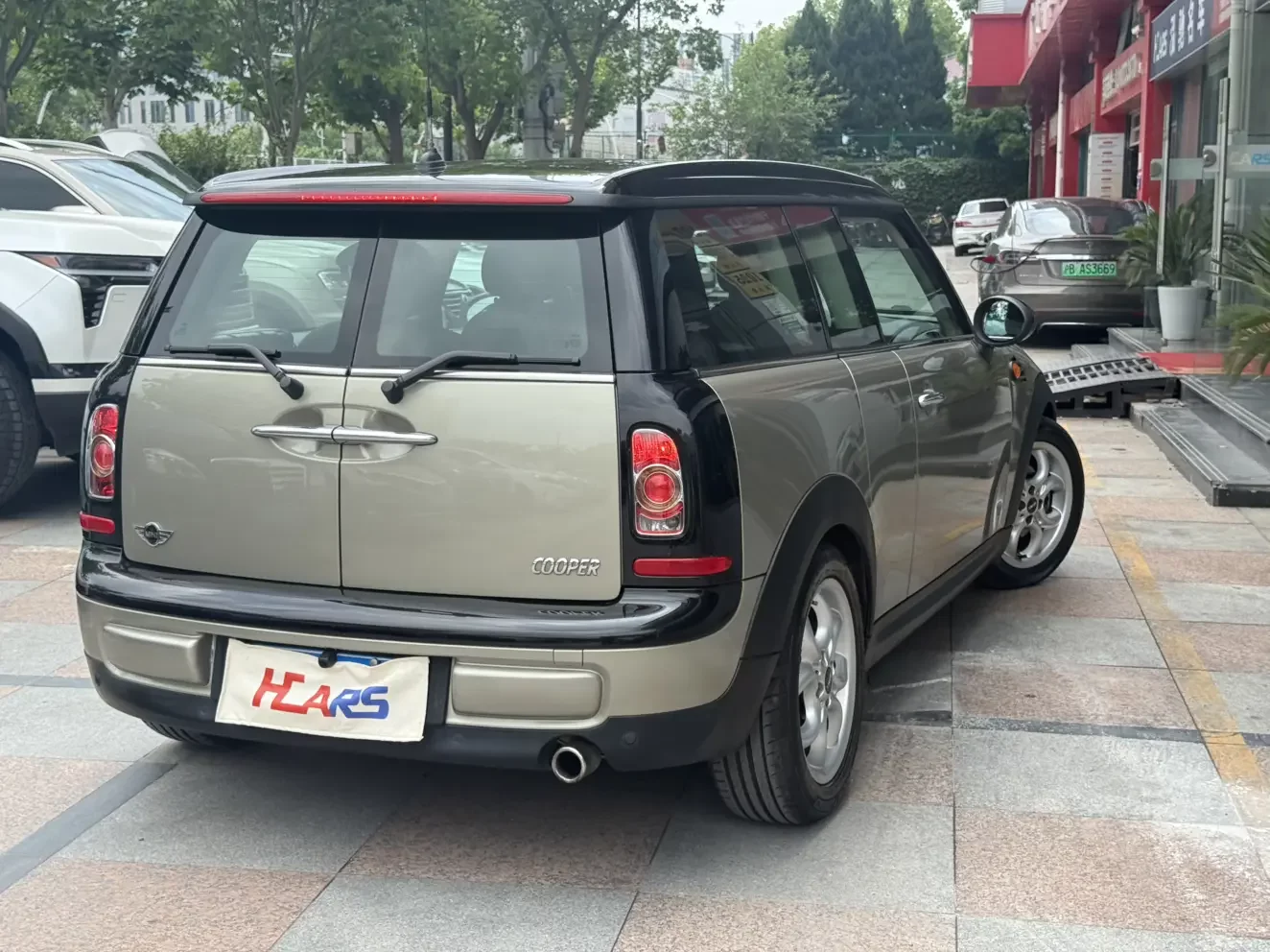 MINI CLUBMAN