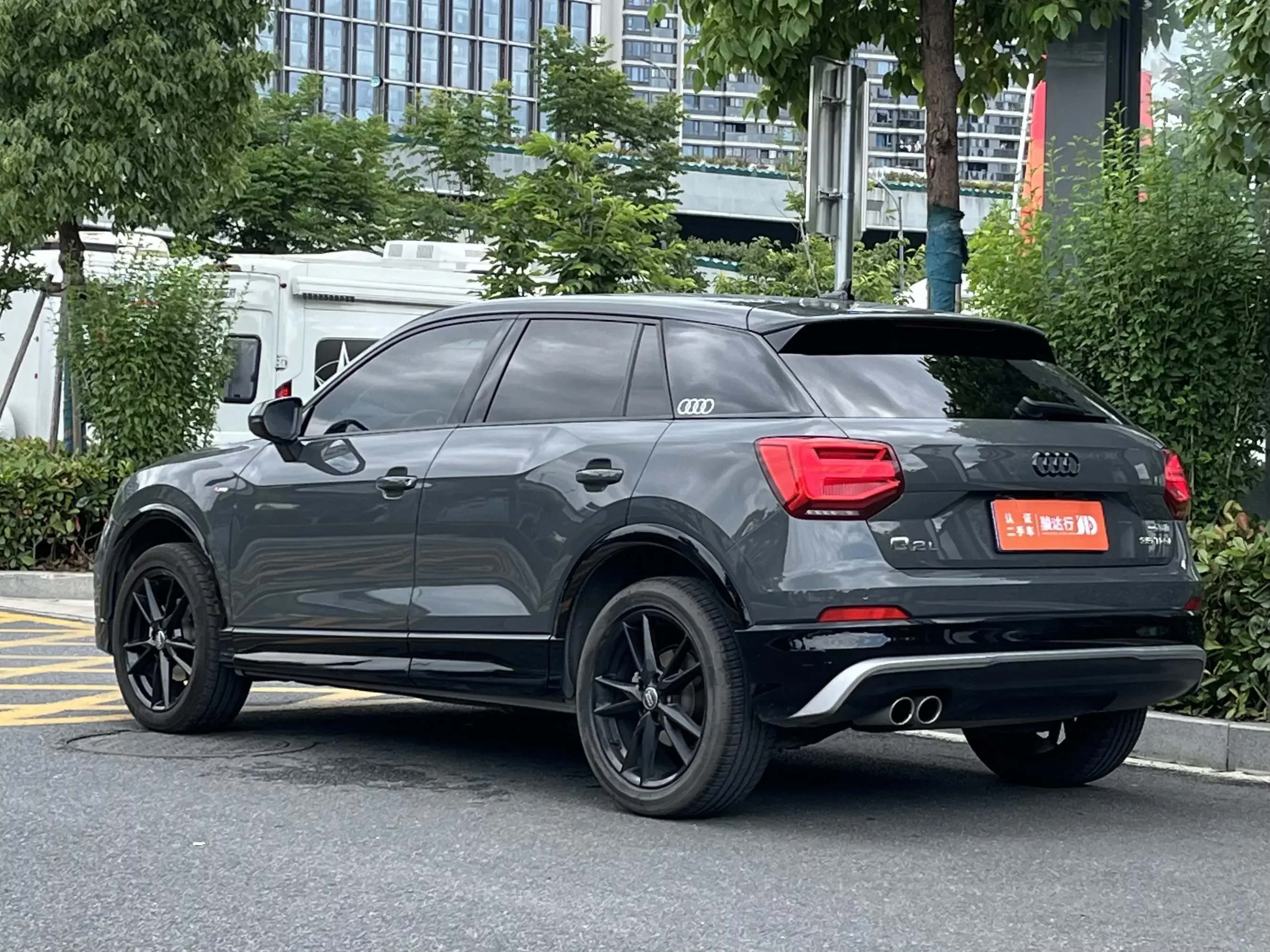 Audi Q2L