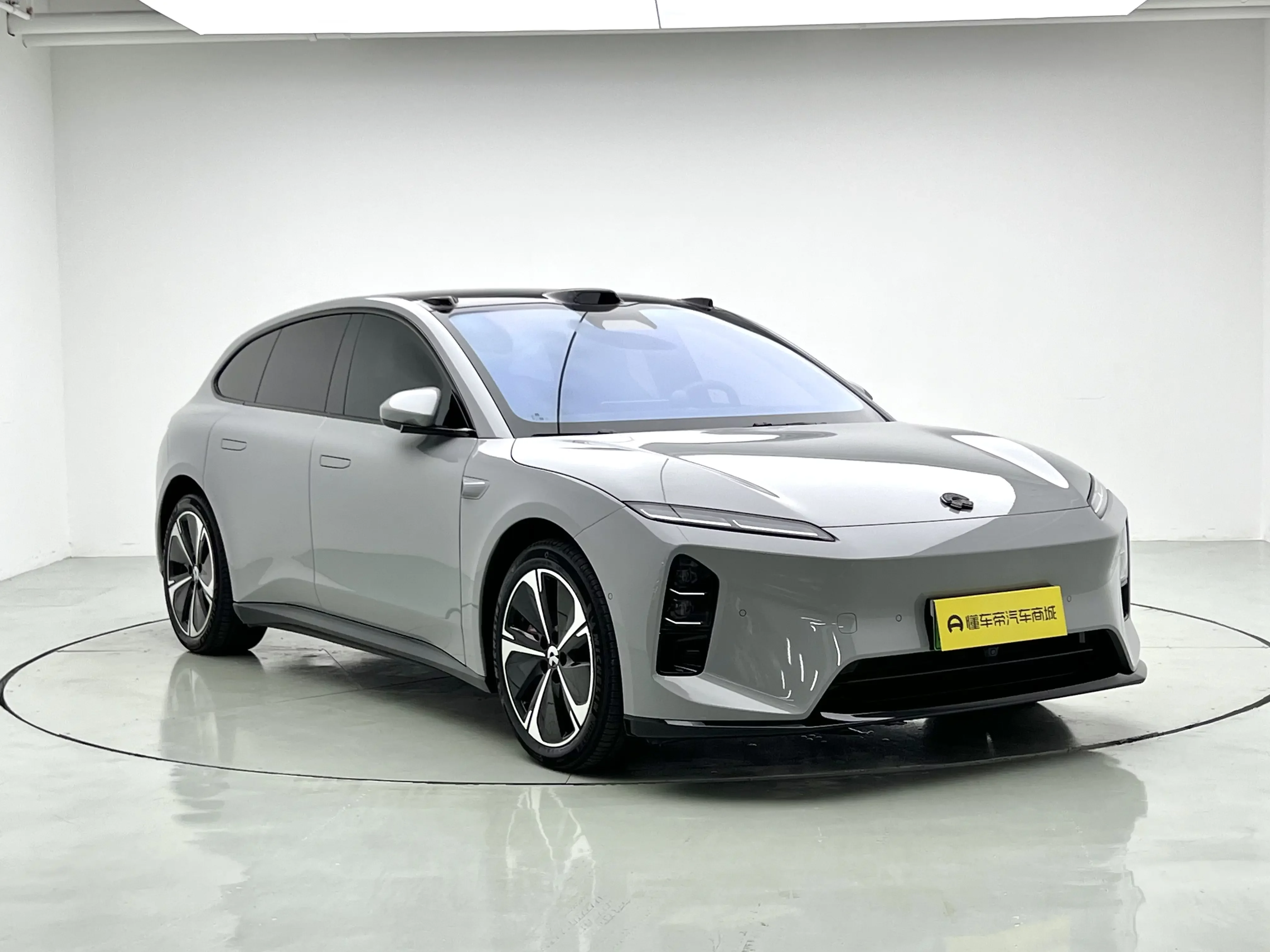 NIO ET5T