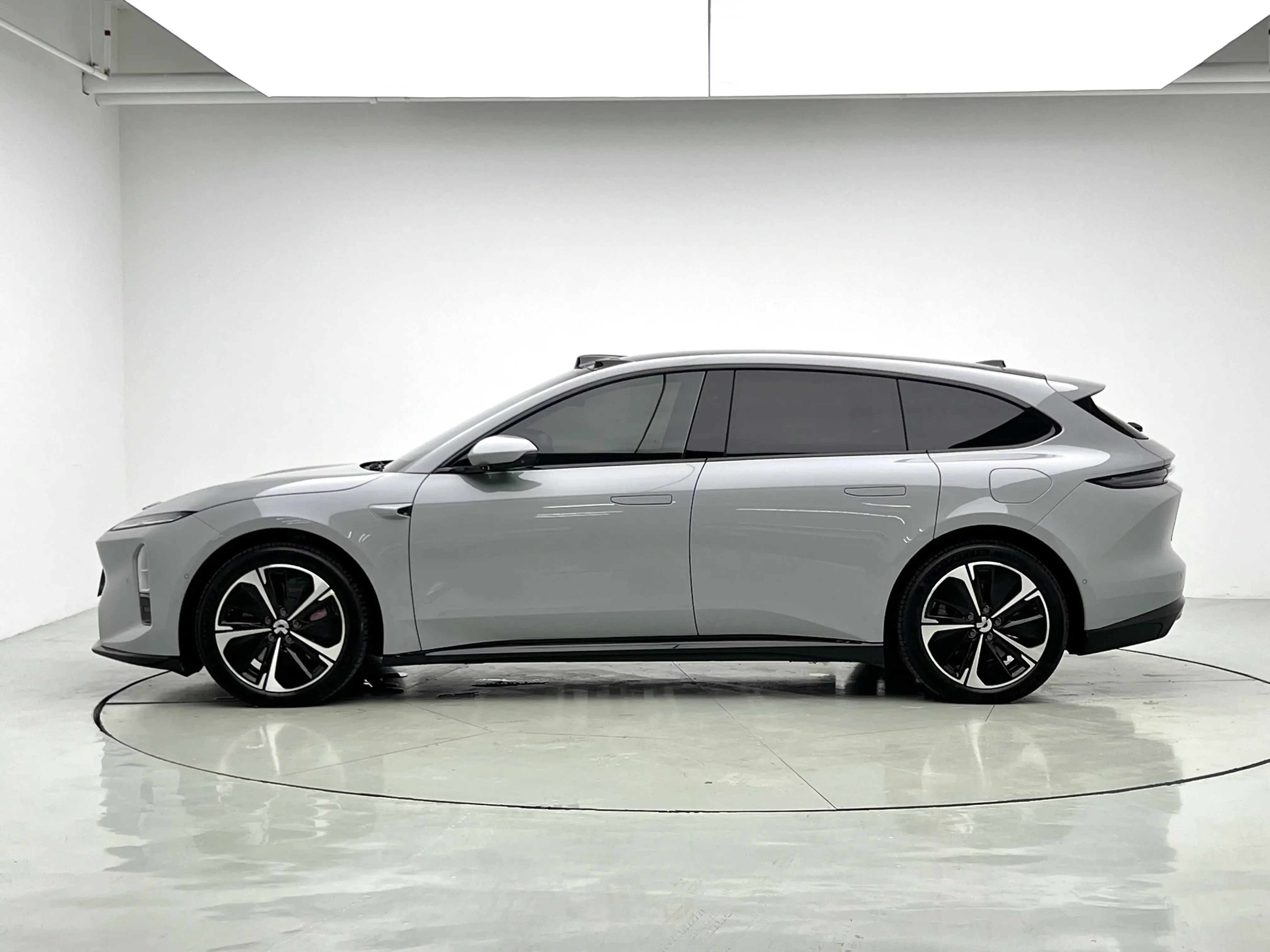 NIO ET5T