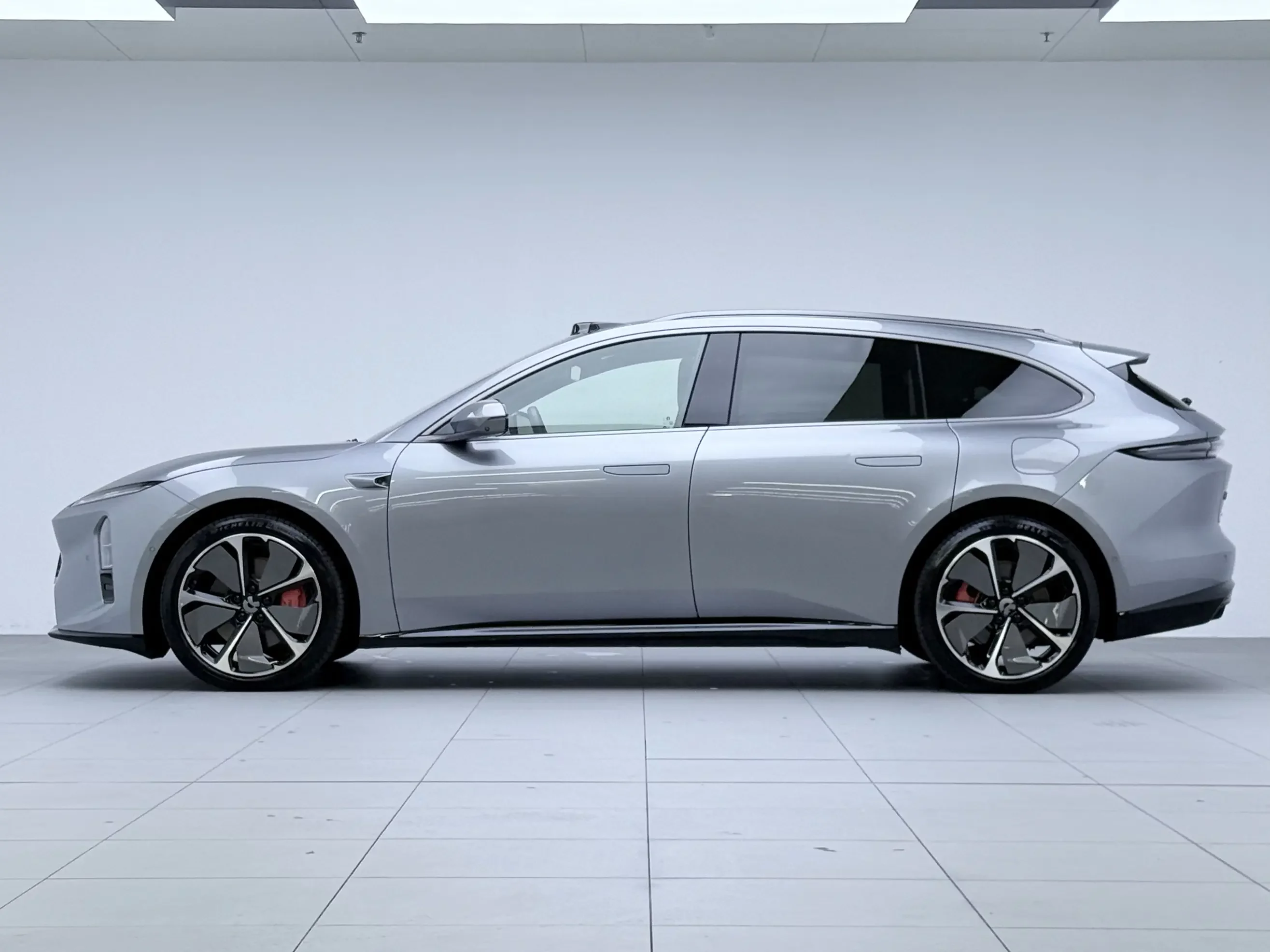 NIO ET5T