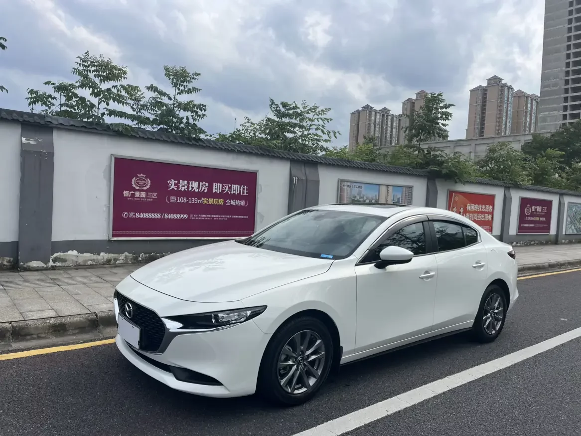 Mazda Axela