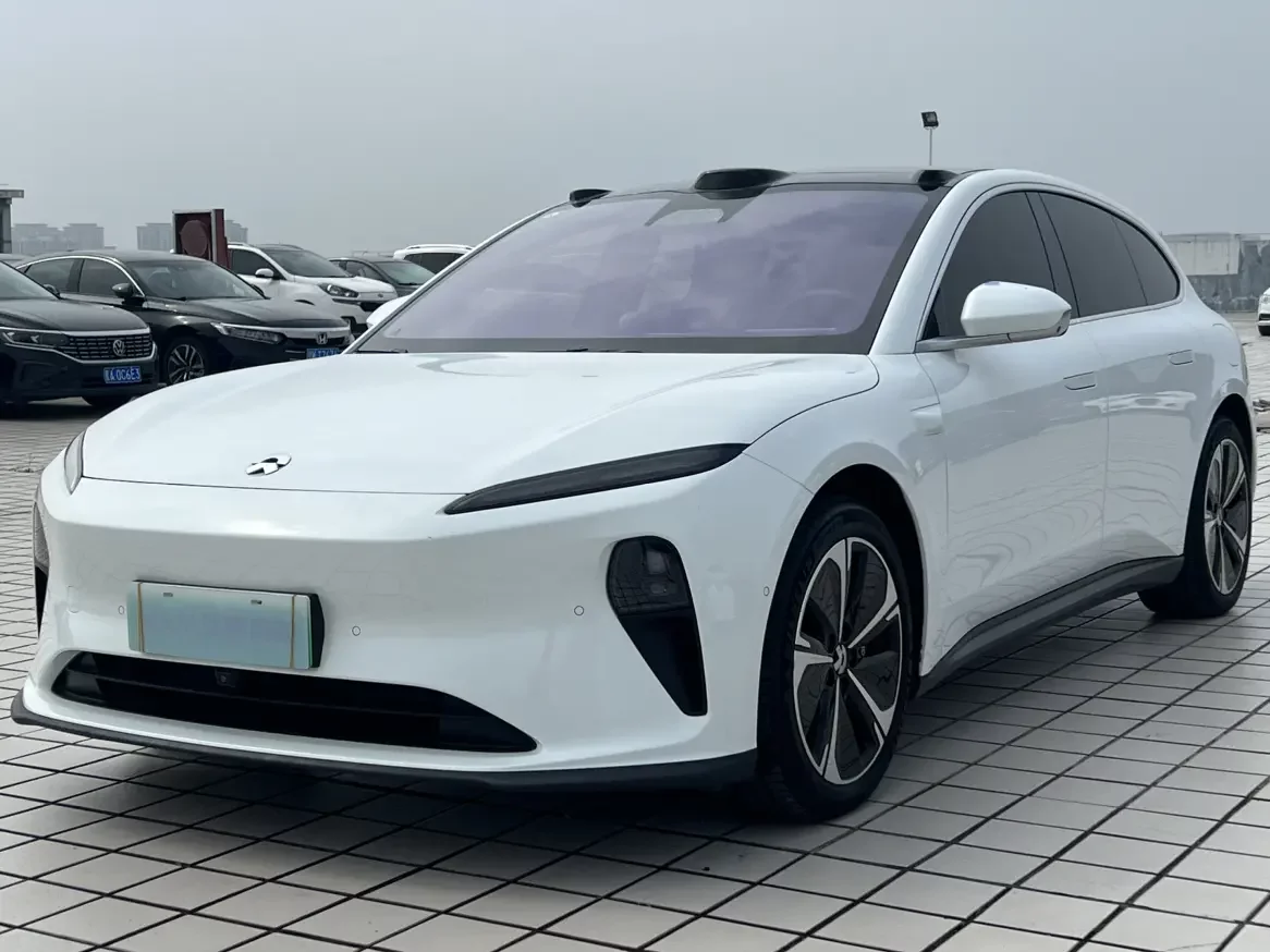 NIO ET5T  из Китая