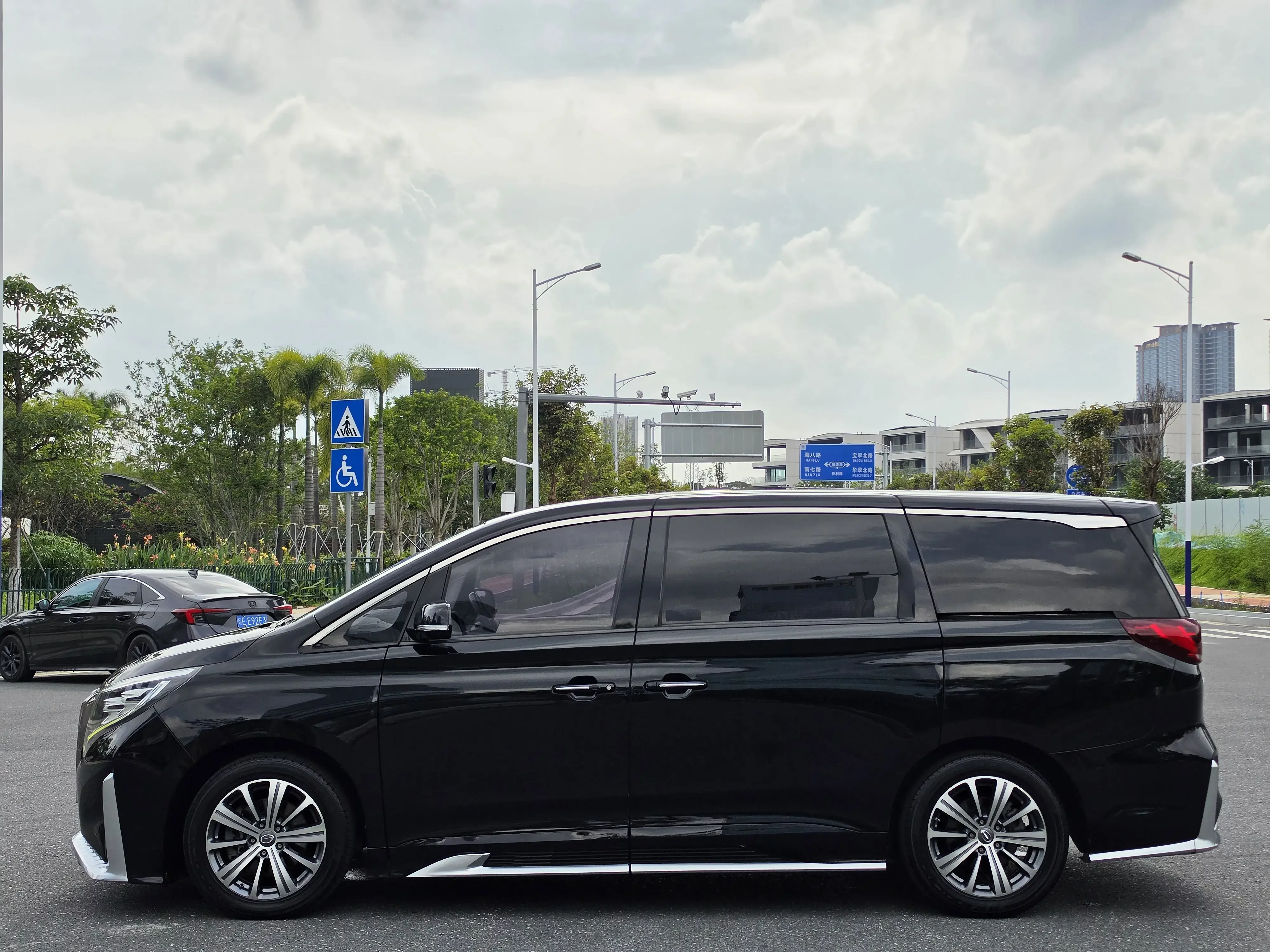 GAC Trumpchi M8