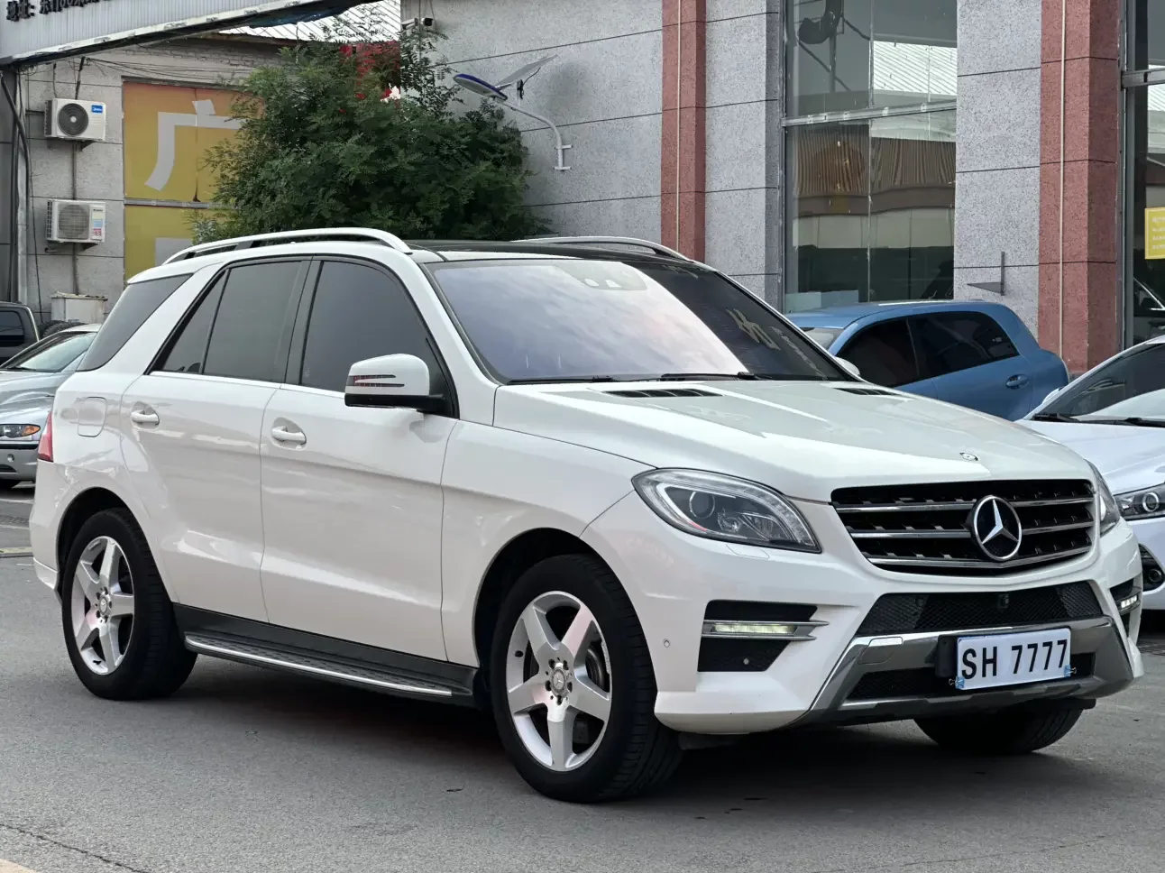 Mercedes-Benz M Class