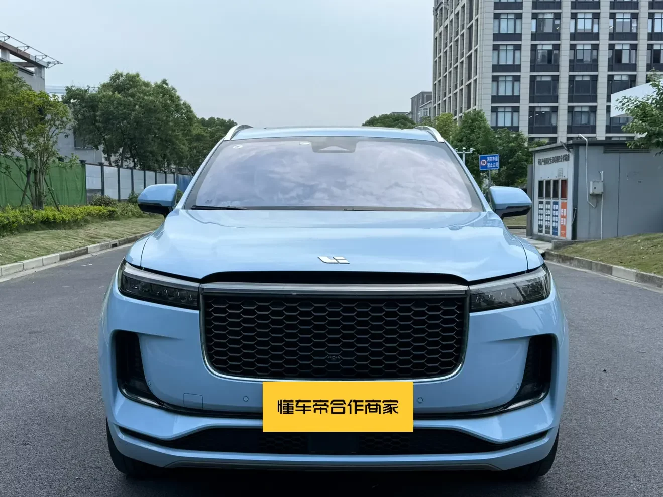 Li ONE (Ideal ONE)  из Китая