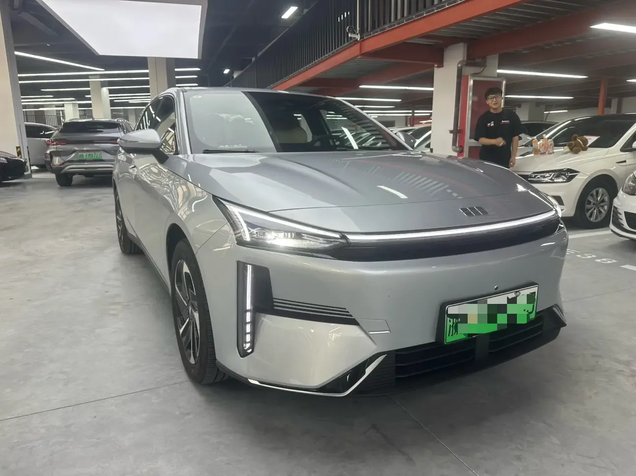 Geely Galaxy L6