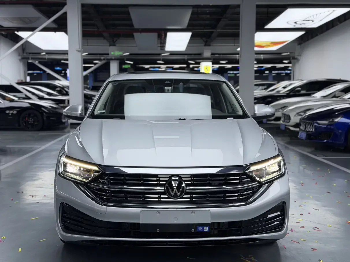 Volkswagen Sagitar