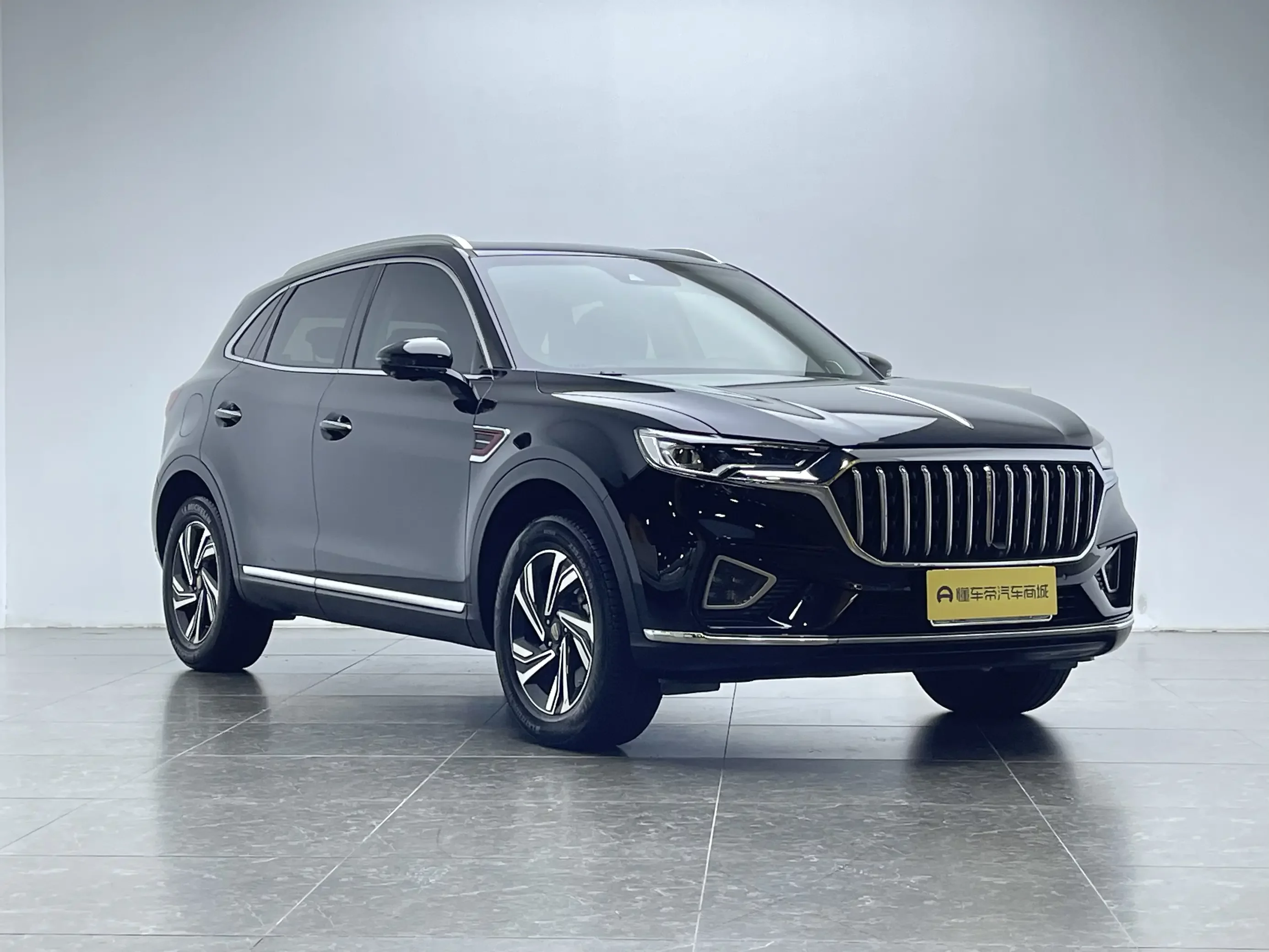Hongqi HS5