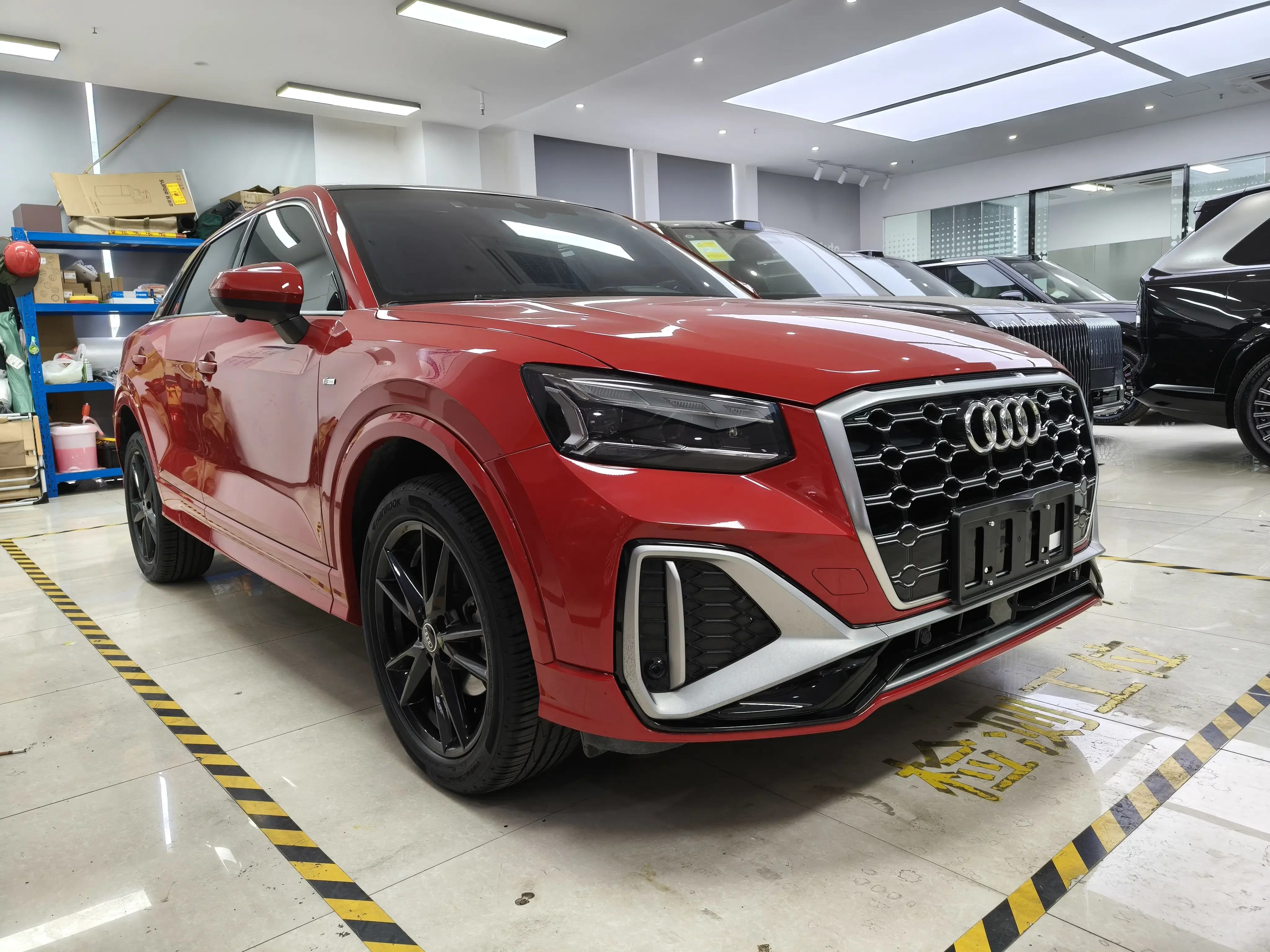 Audi Q2L