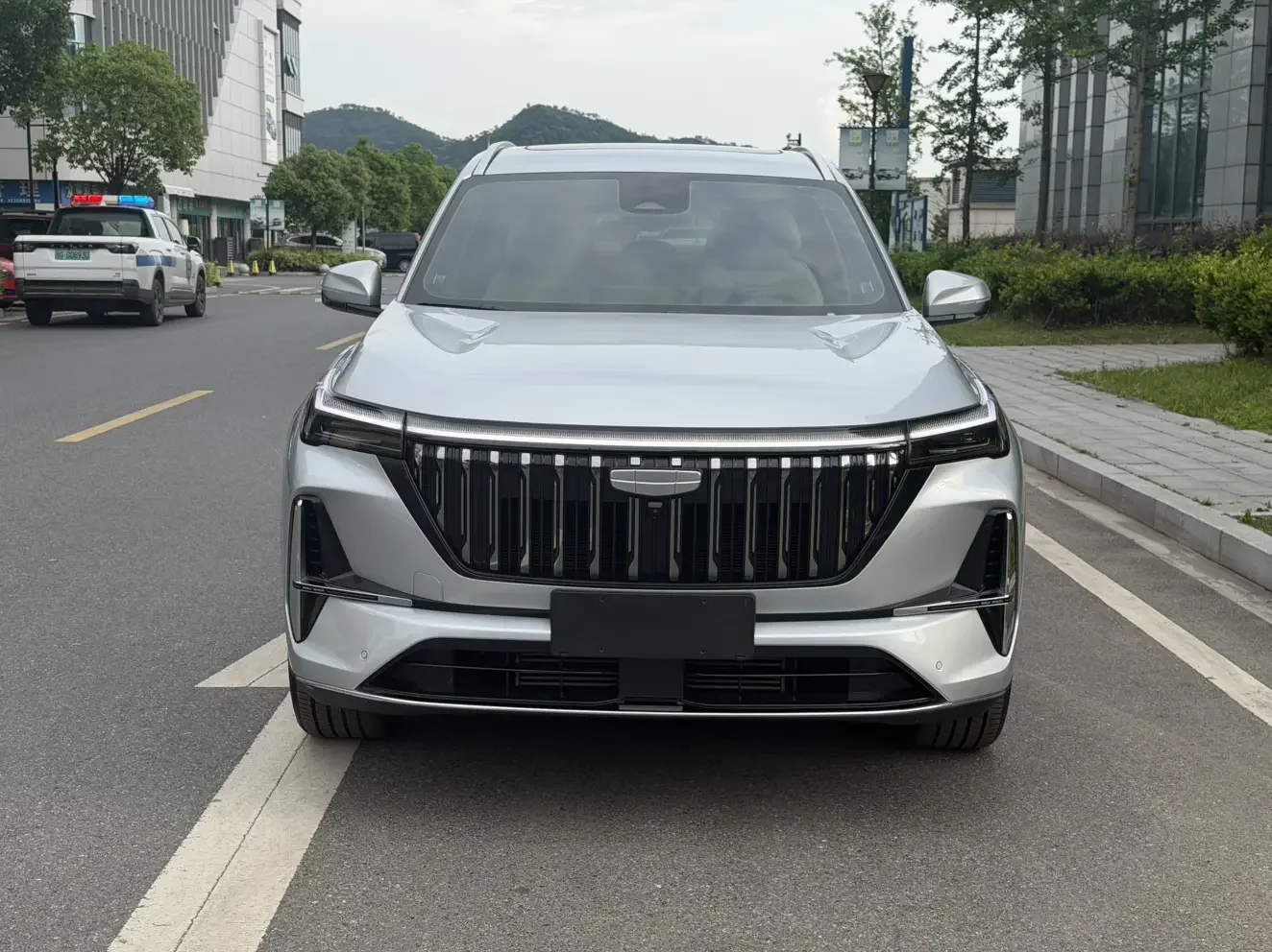 Geely Atlas L