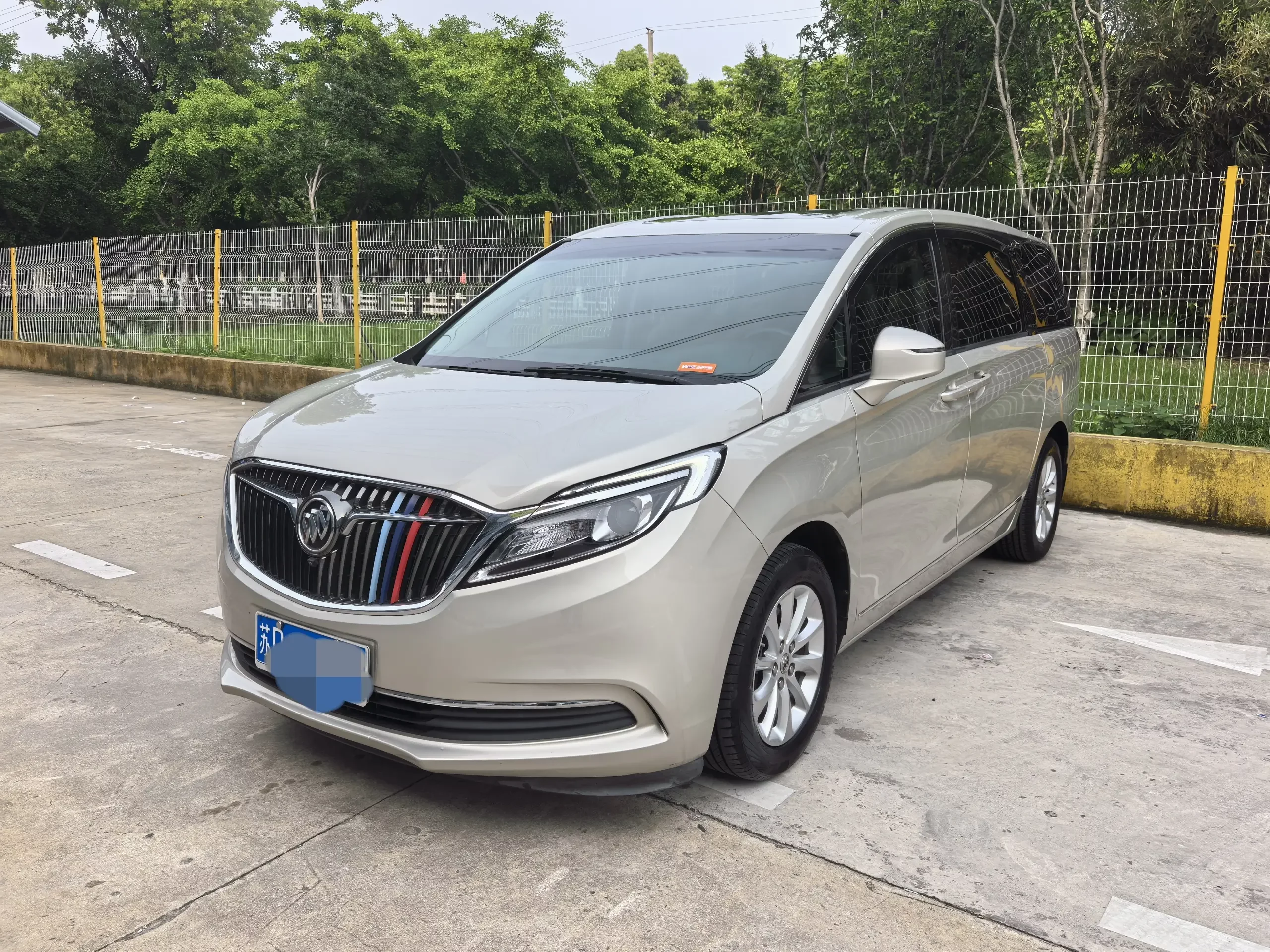 Buick GL8