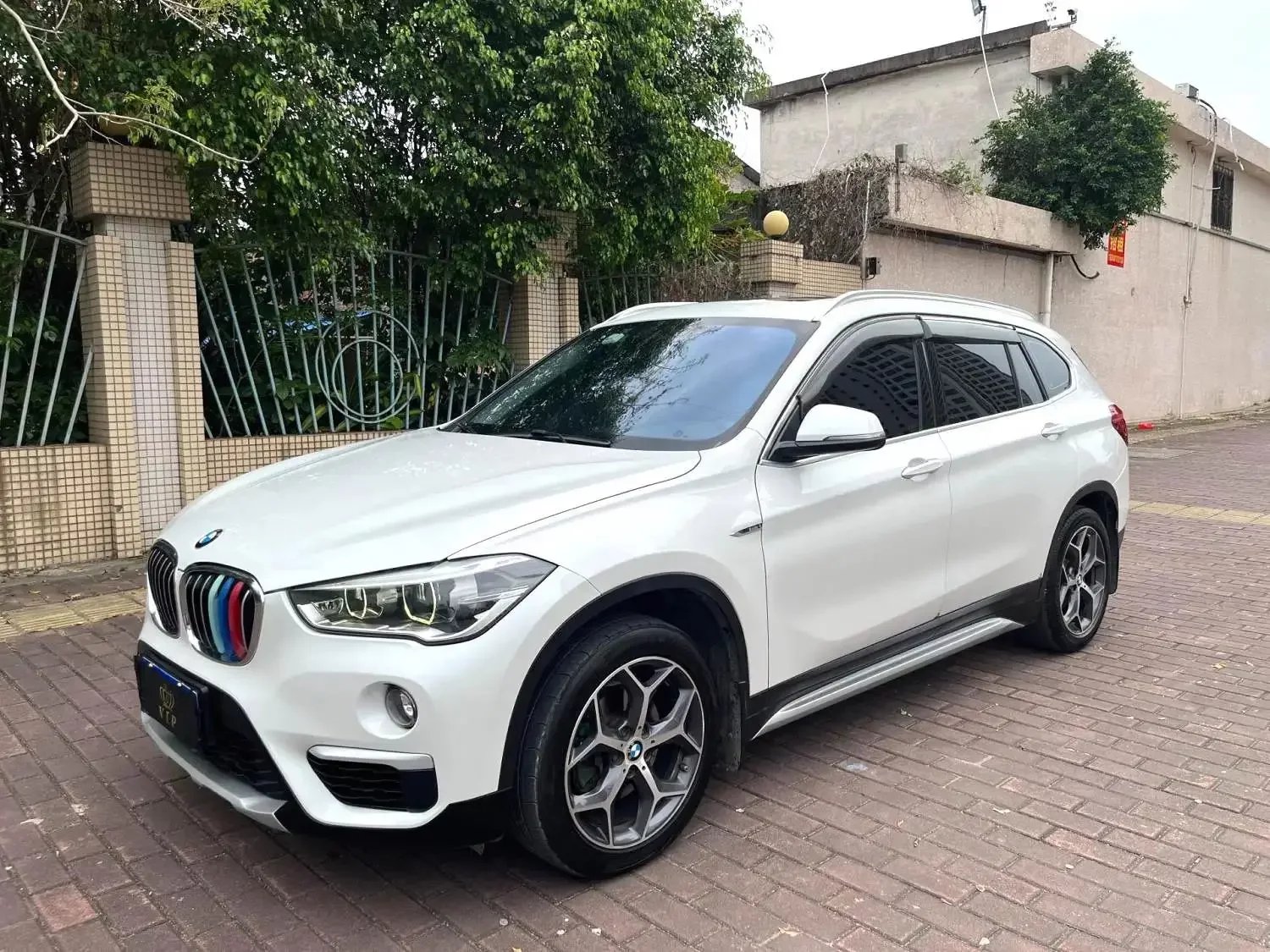 BMW X1