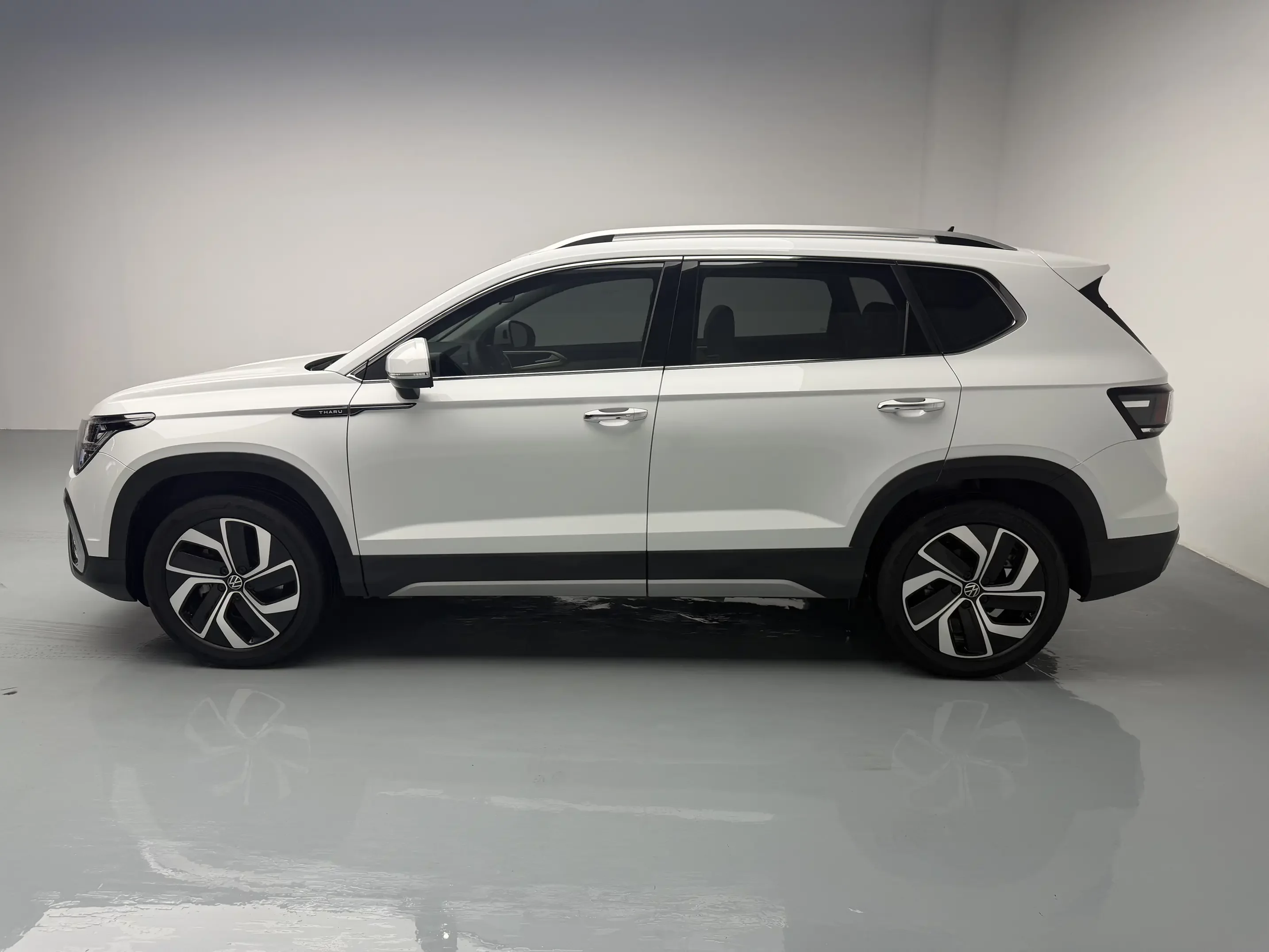 Volkswagen Tharu