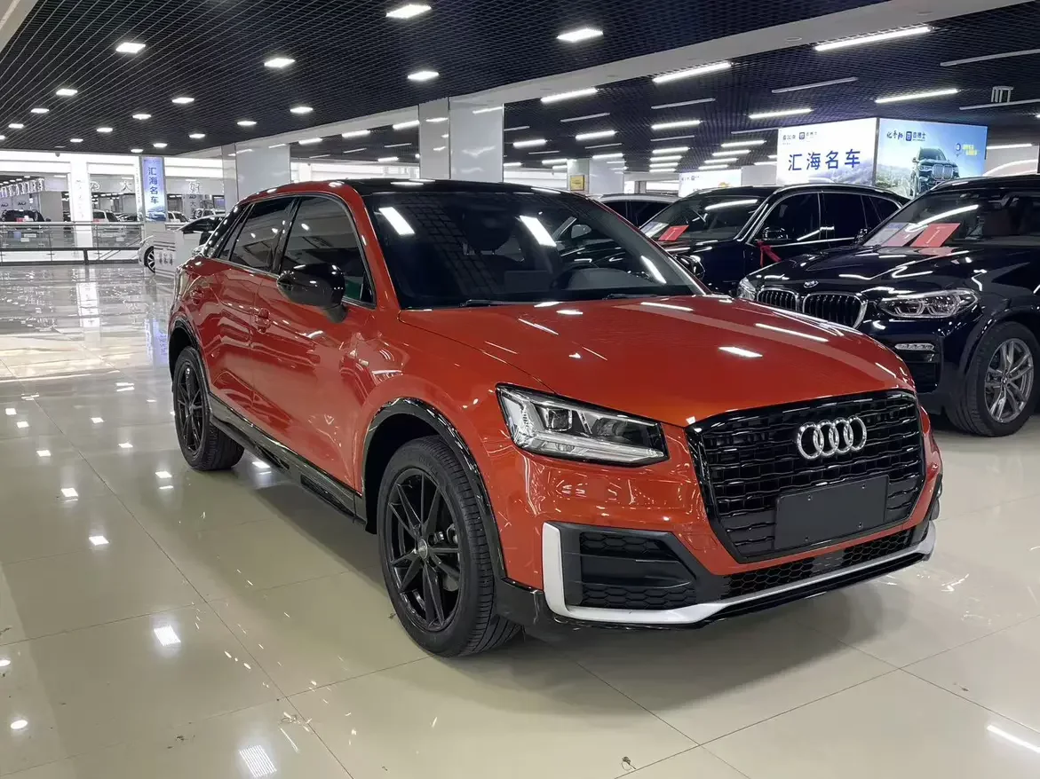 Audi Q2L
