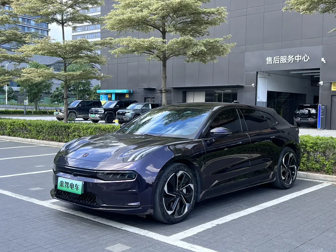 ZEEKR 001