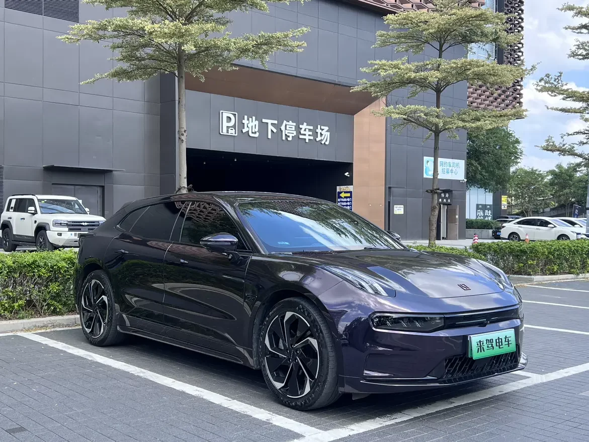 ZEEKR 001