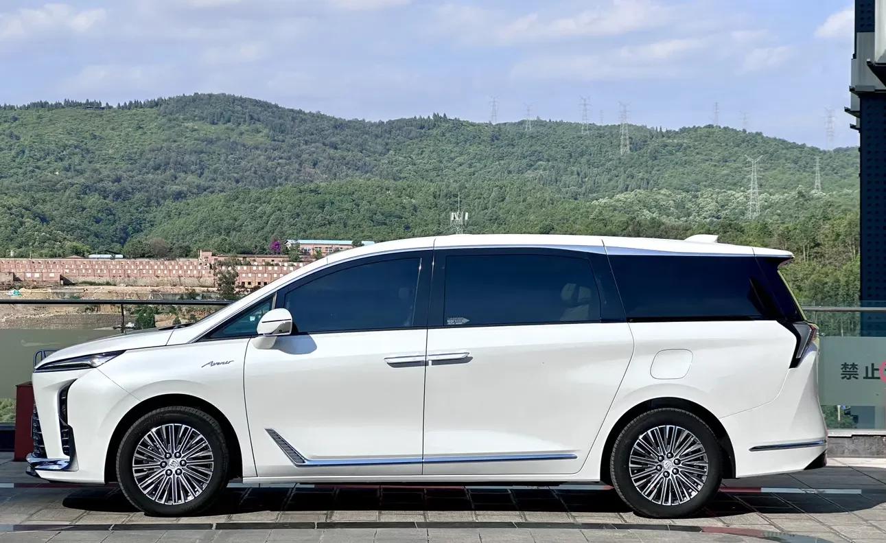 Buick GL8 PHEV