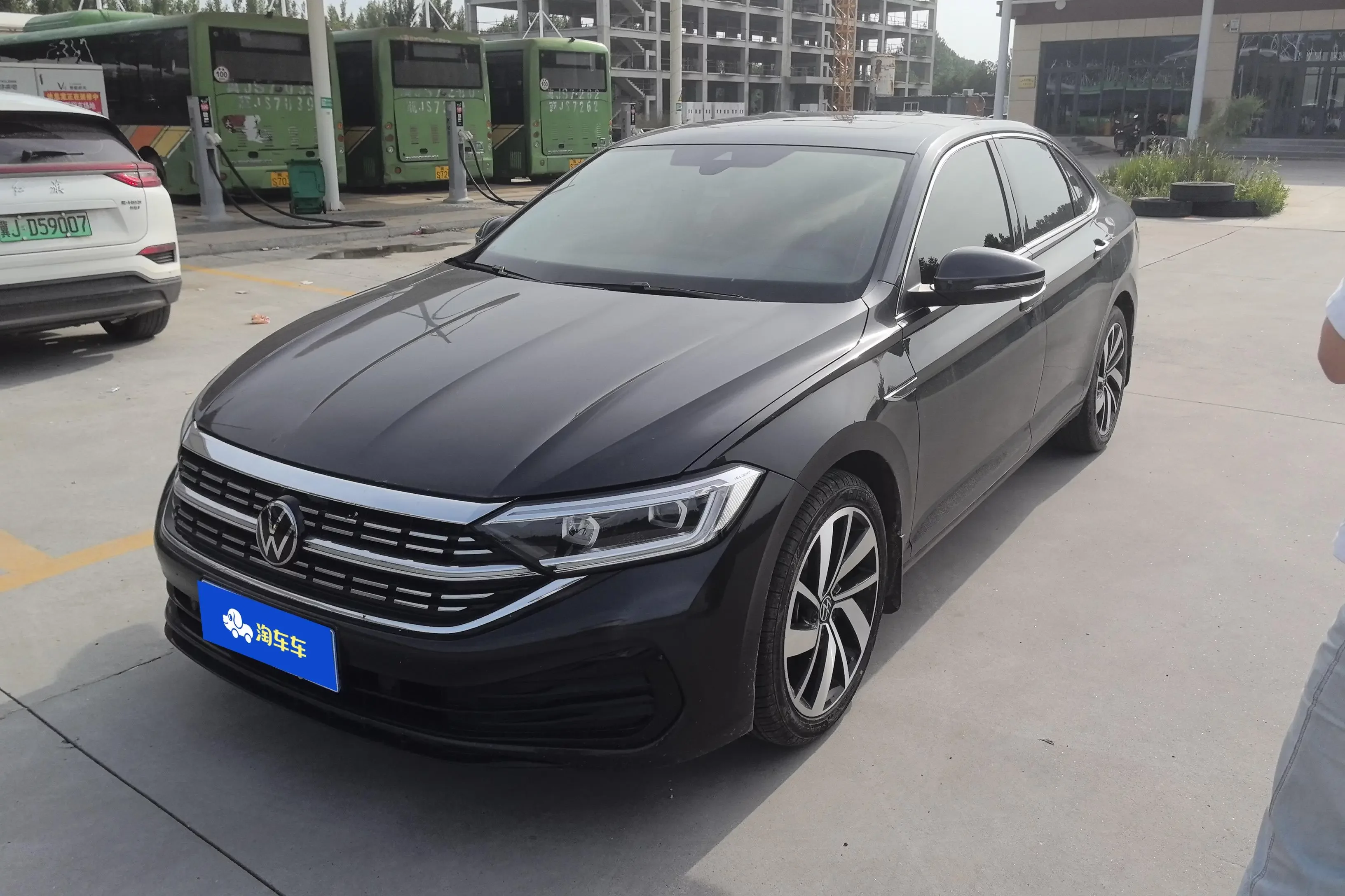 Volkswagen Sagitar