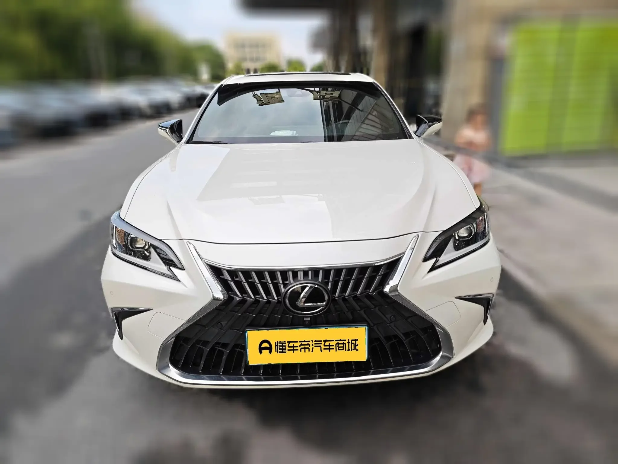 Lexus ES