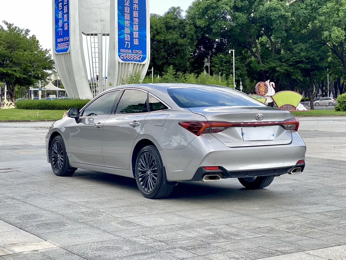 Toyota Avalon