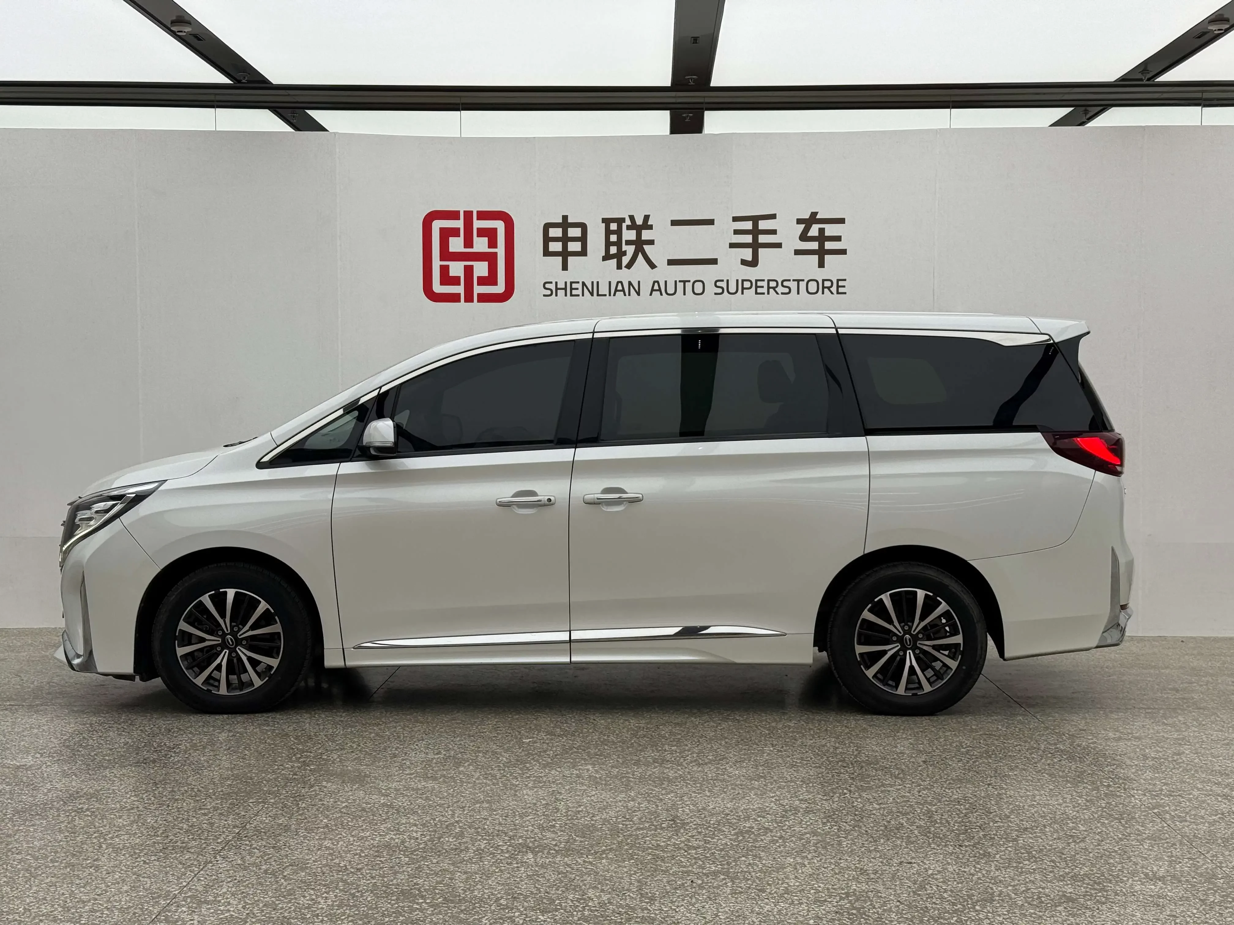 GAC Trumpchi M8