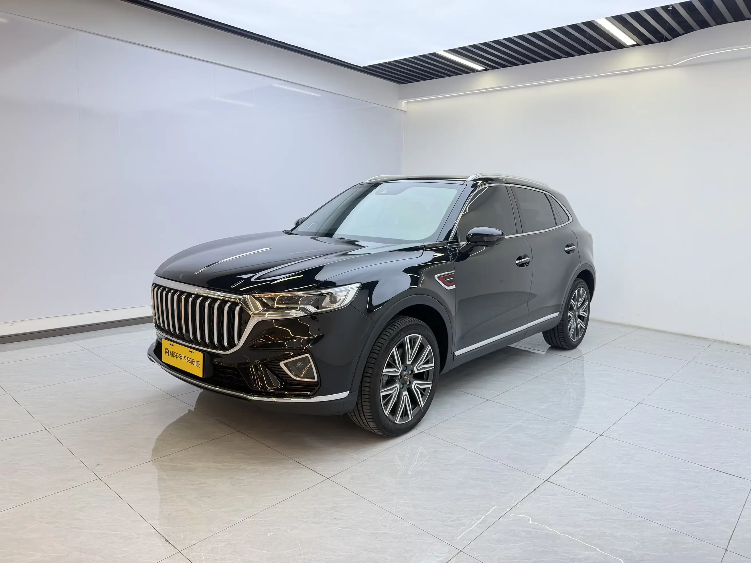 Hongqi HS5