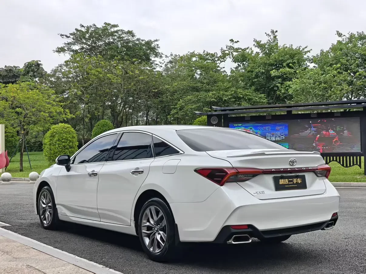 Toyota Avalon
