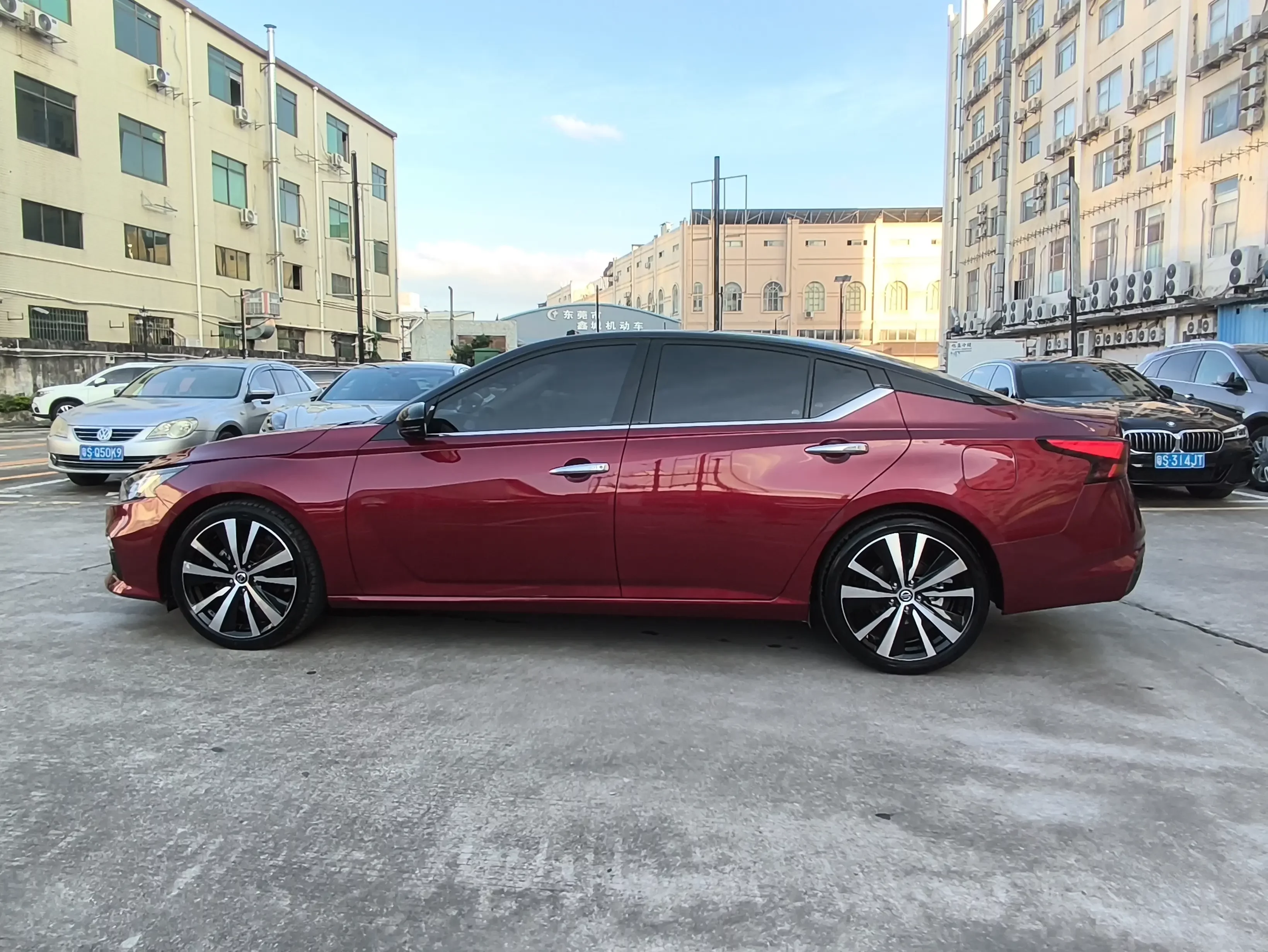 Nissan Altima