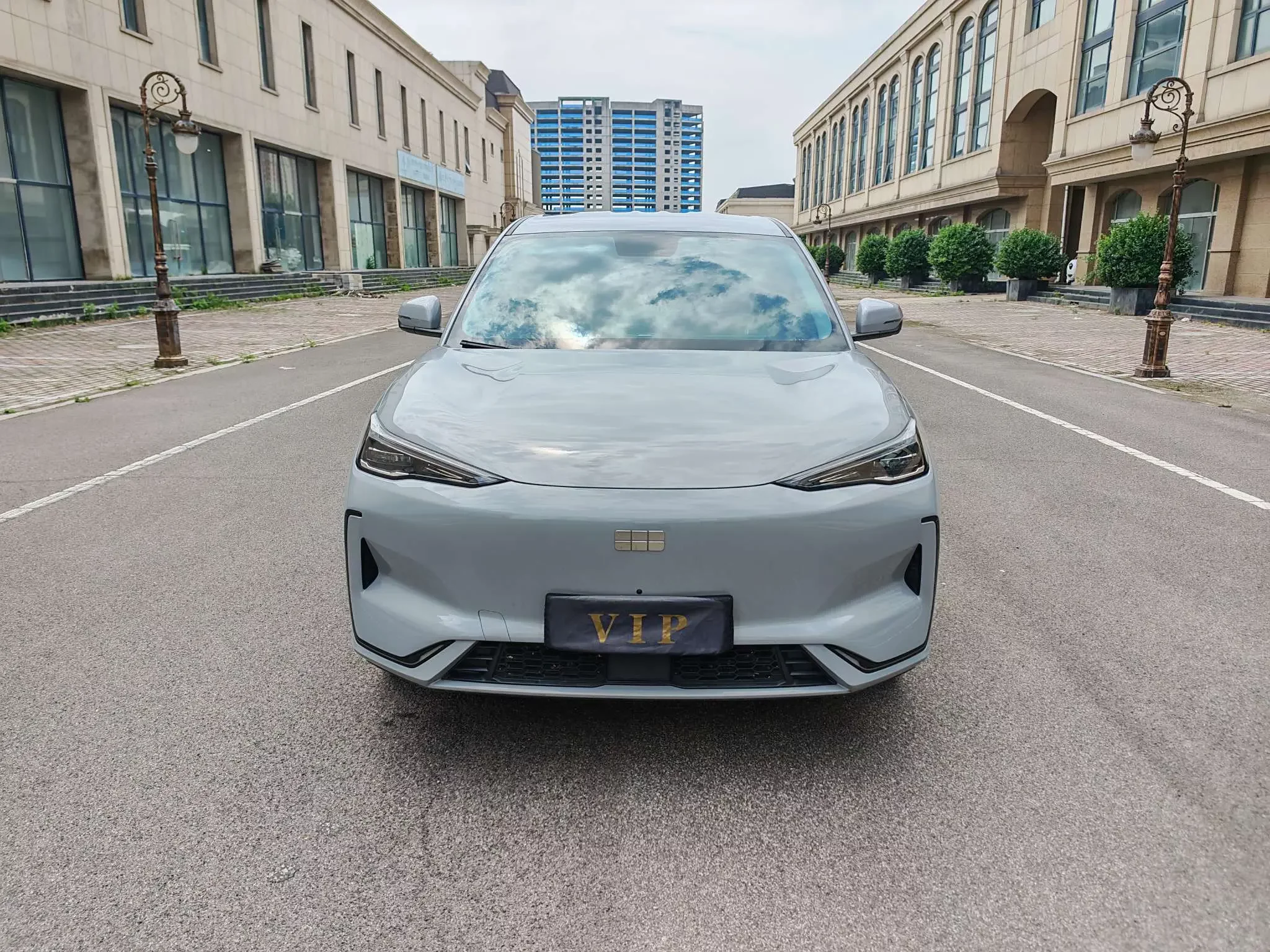 Geely Galaxy E5