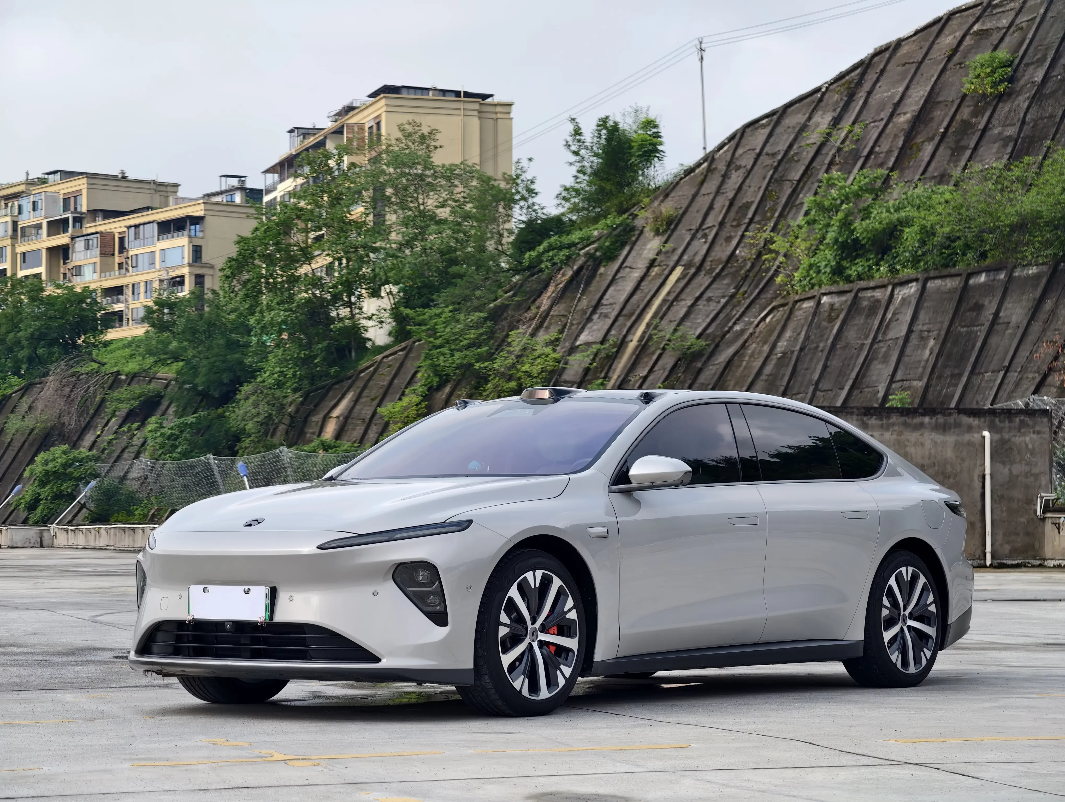 NIO ET7