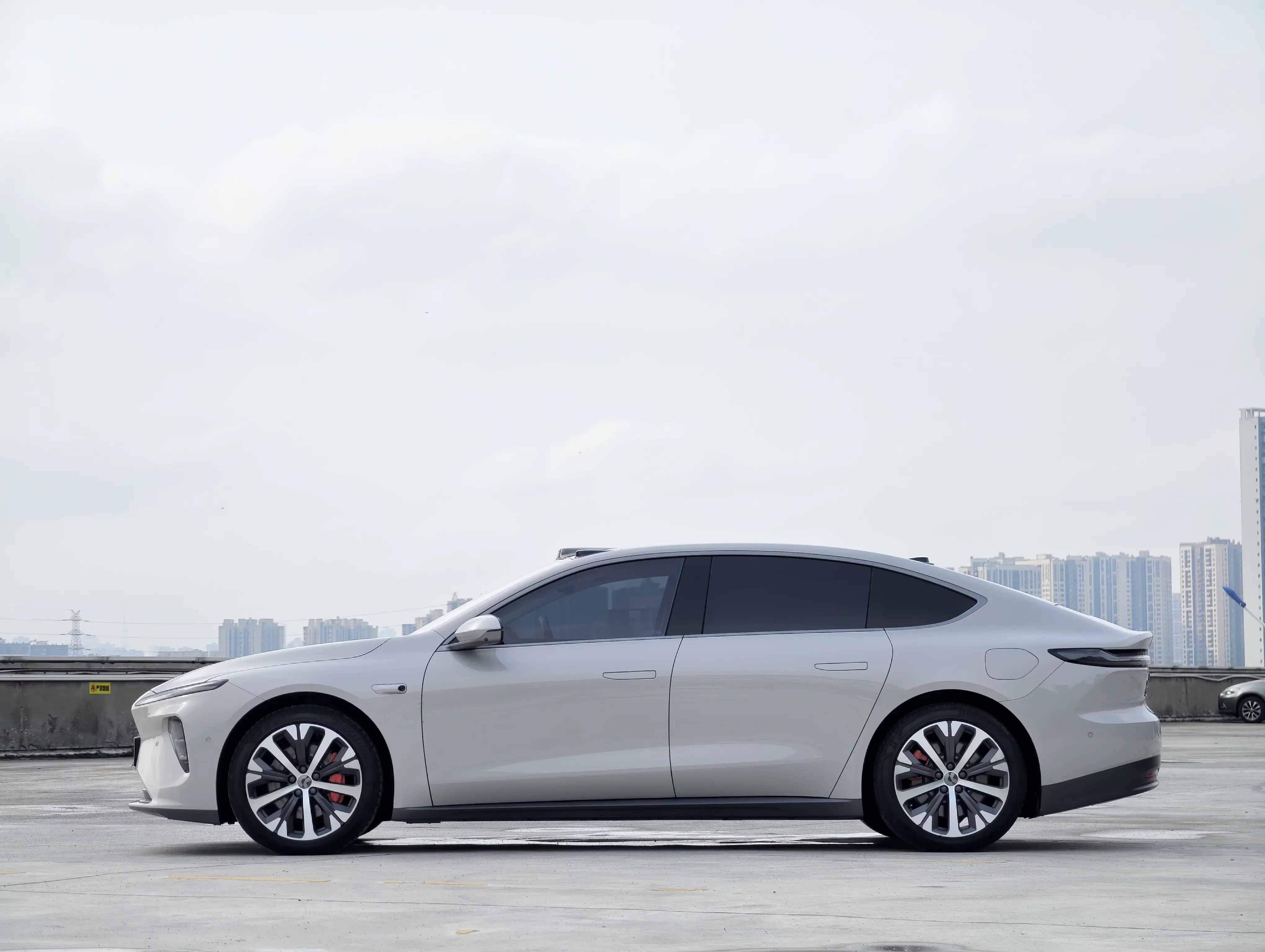 NIO ET7