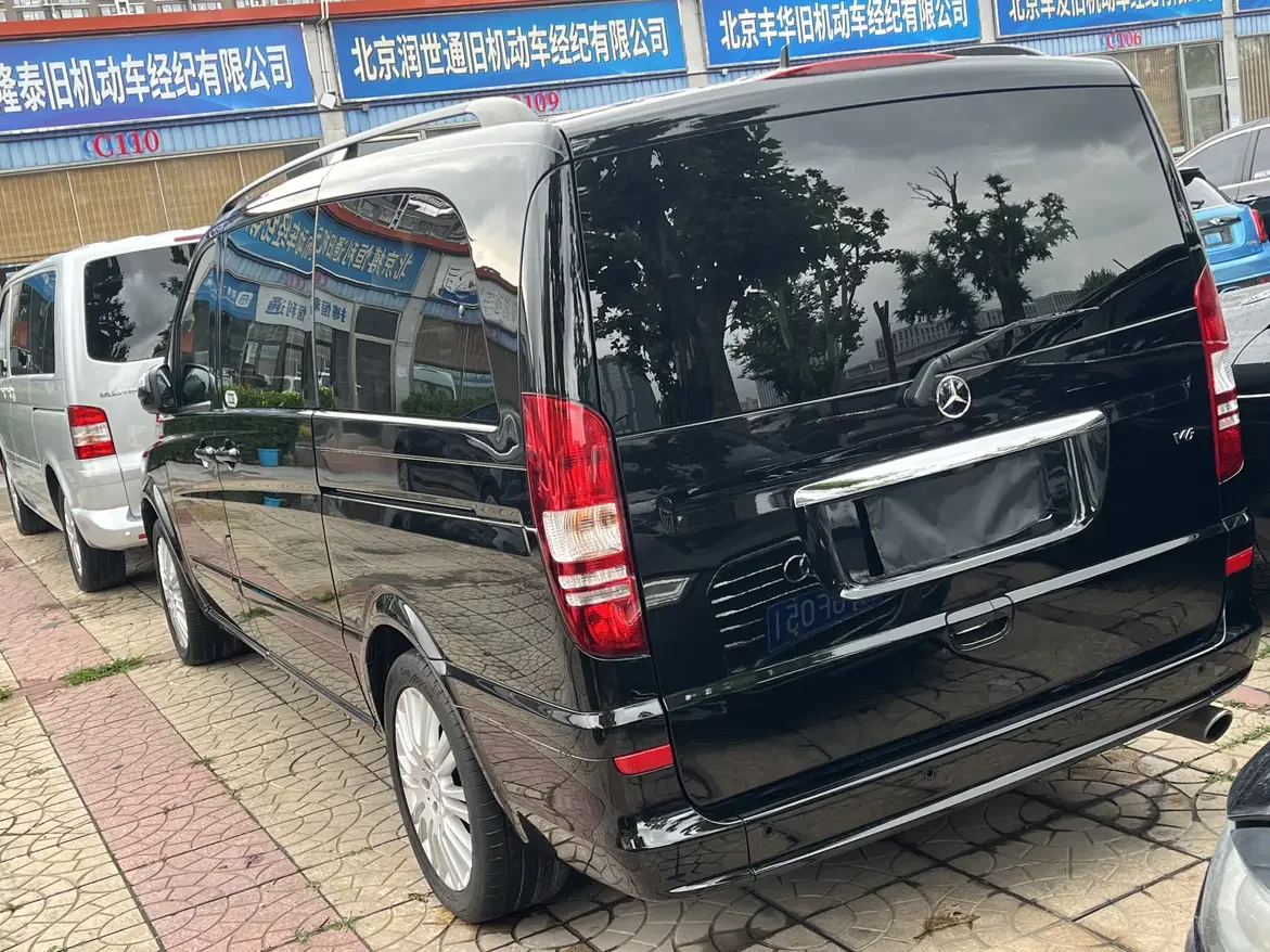 Mercedes-Benz Viano