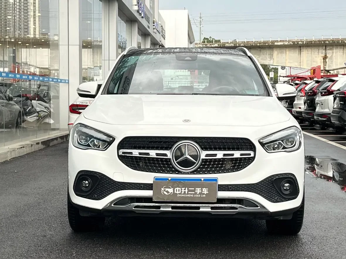 Mercedes-Benz GLA