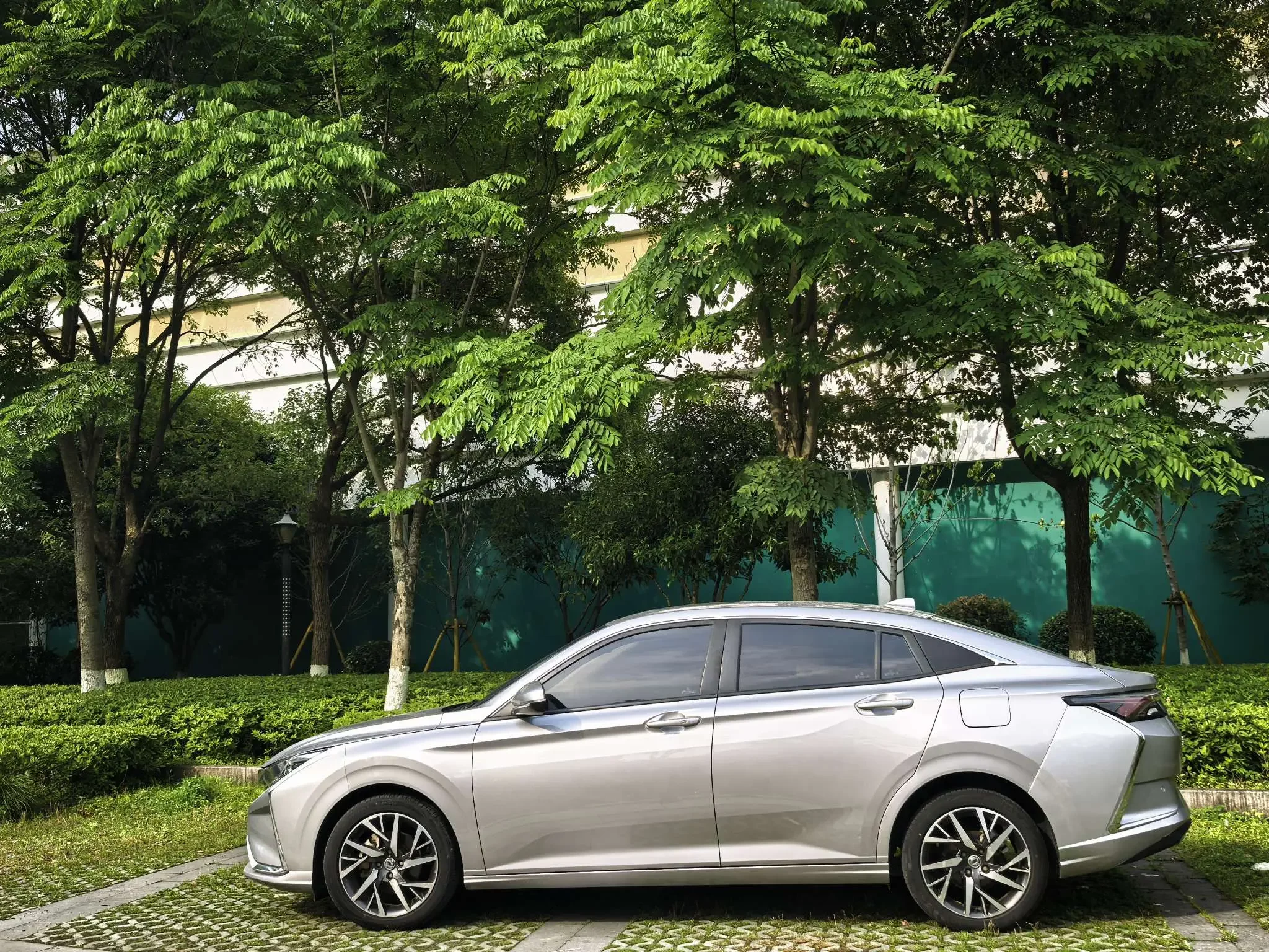 Dongfeng Yixuan