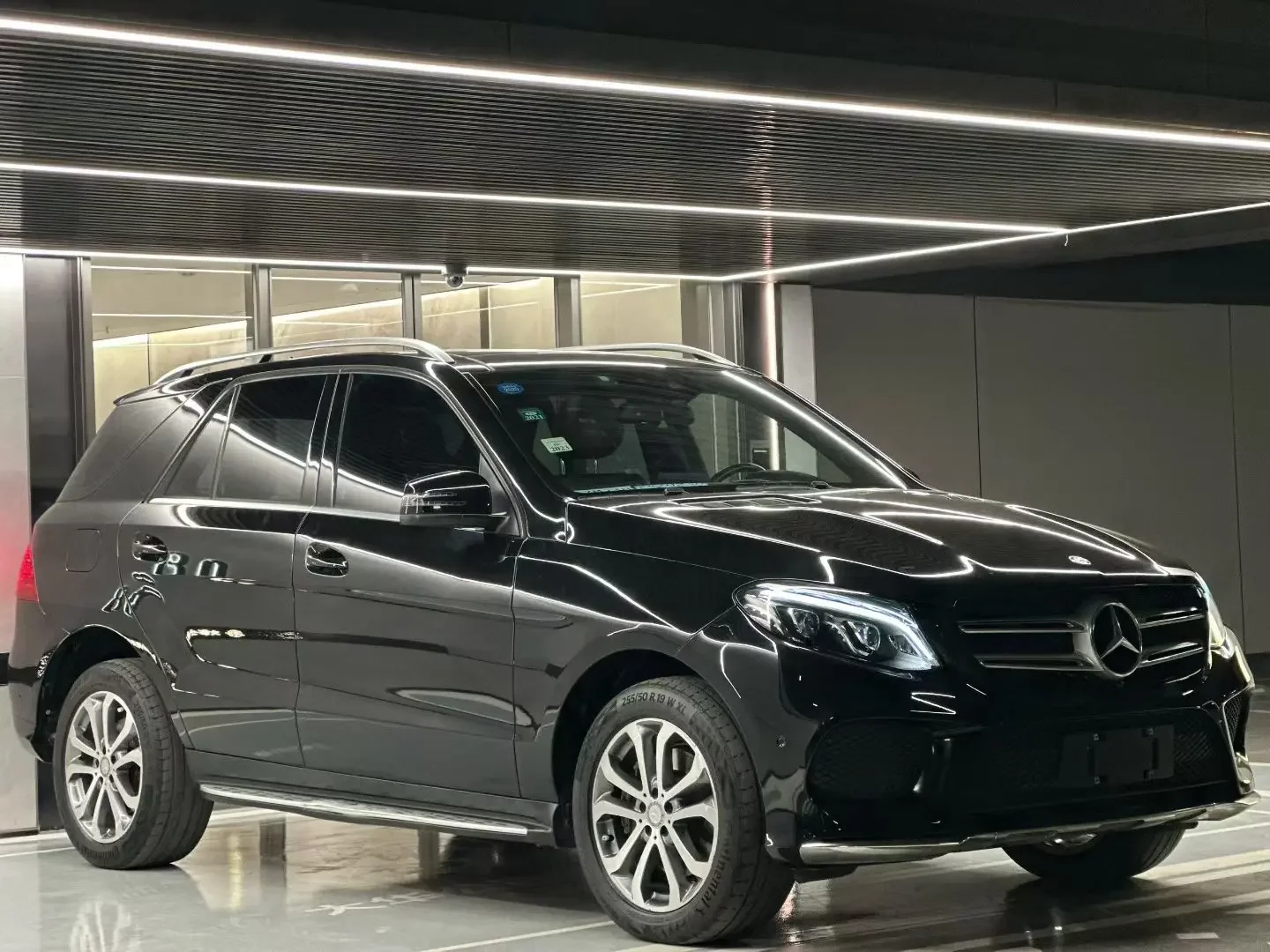Mercedes-Benz GLE (Imported)