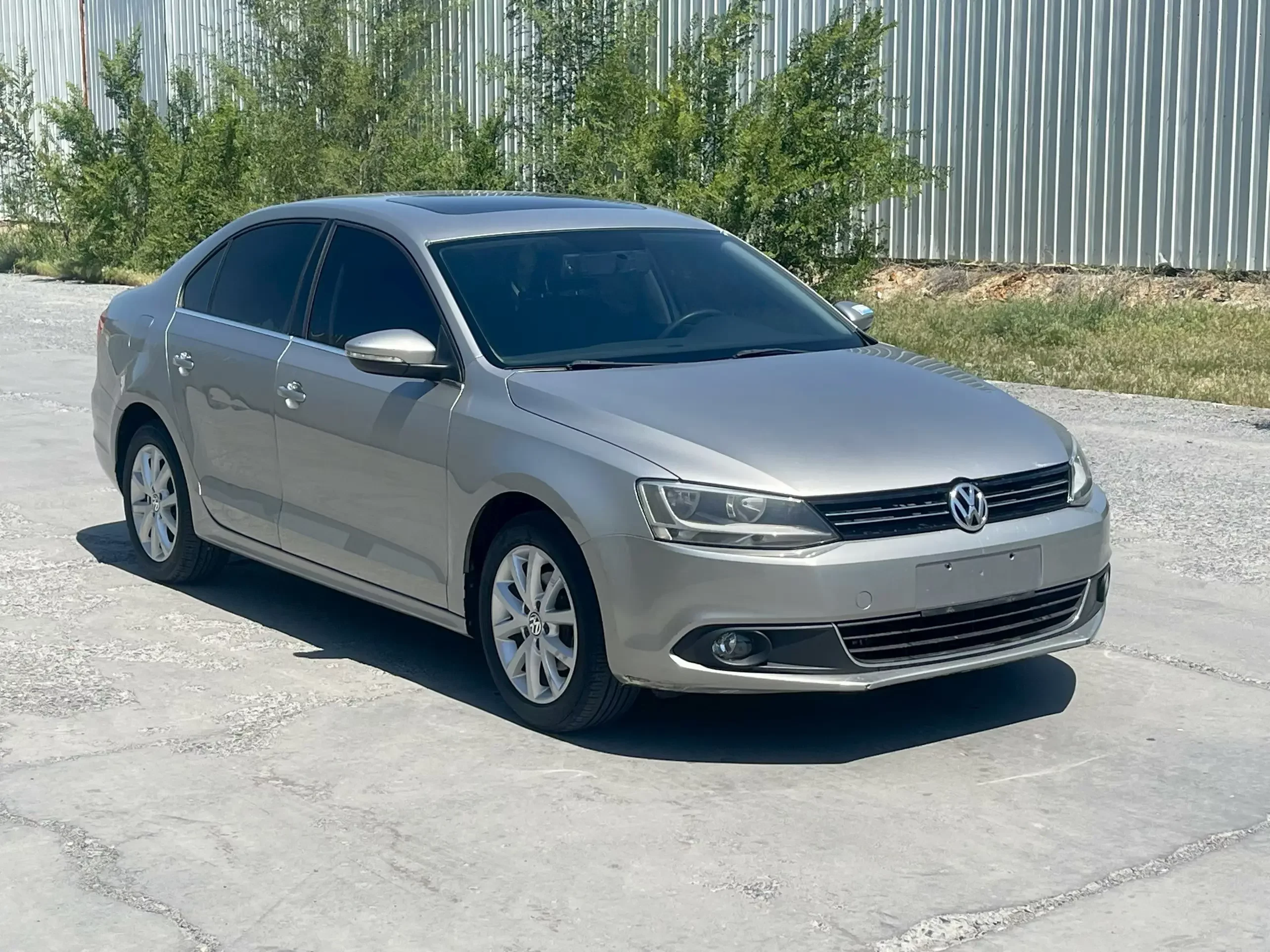 Volkswagen Sagitar