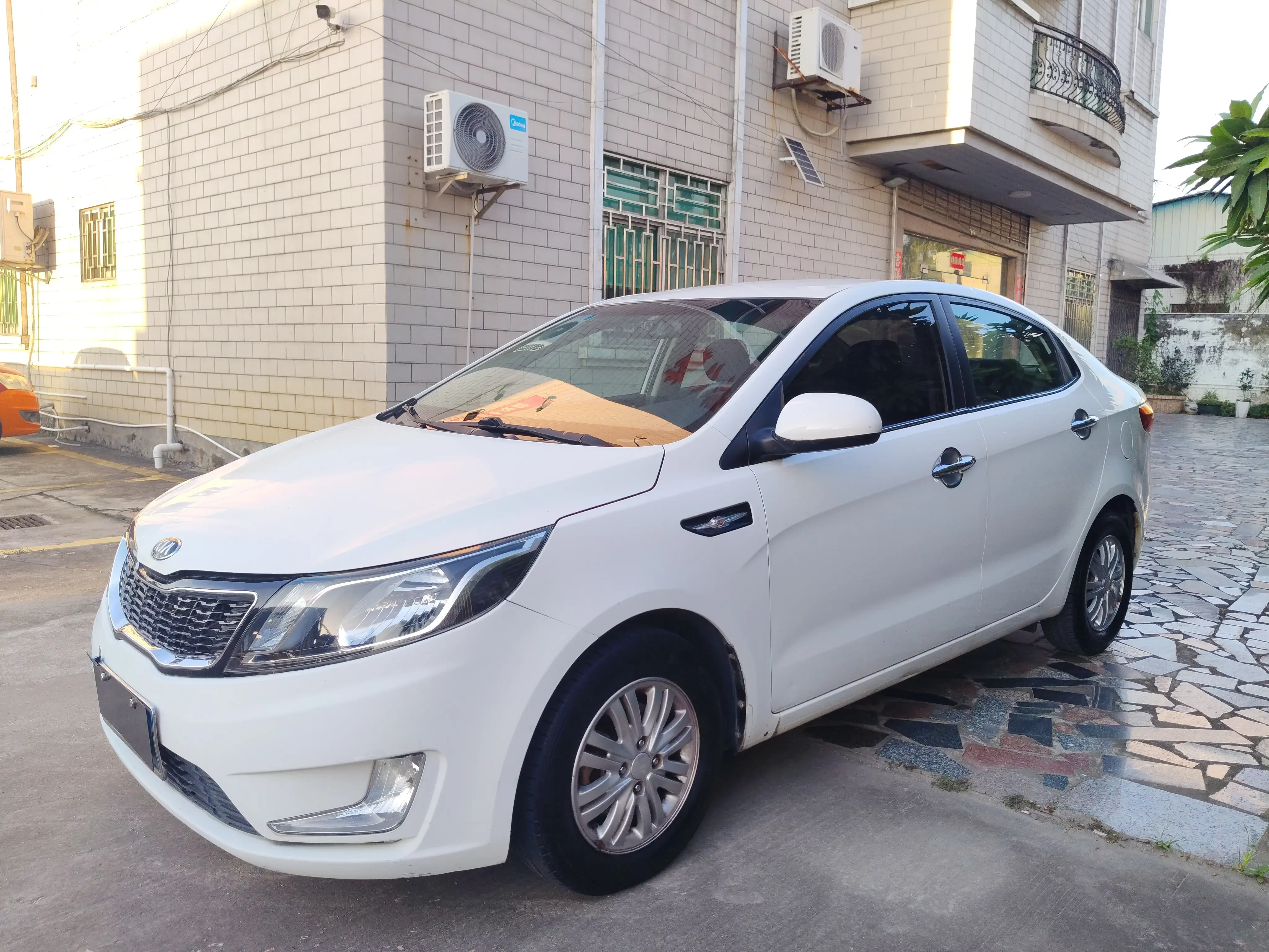 Kia K2