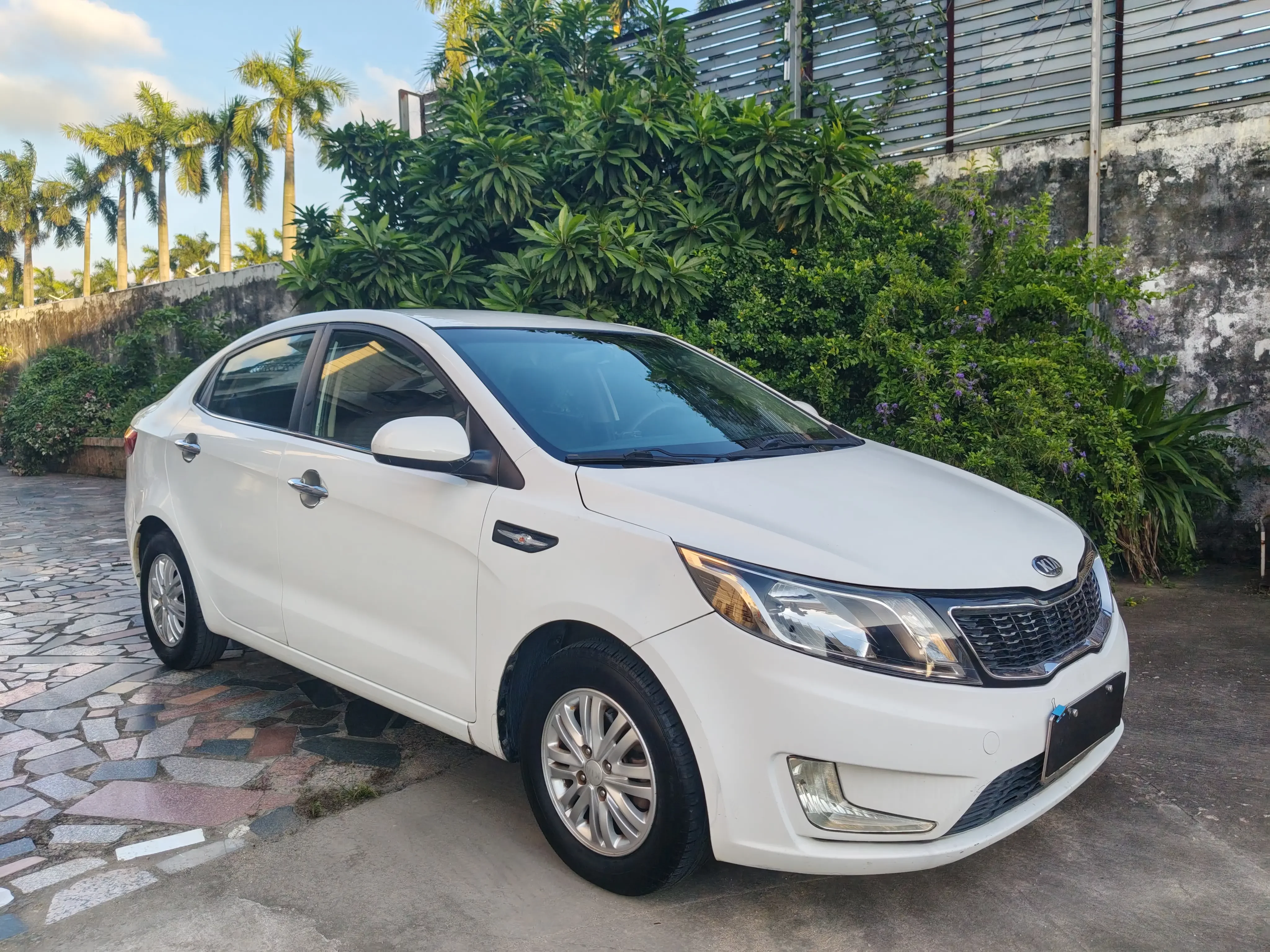 Kia K2