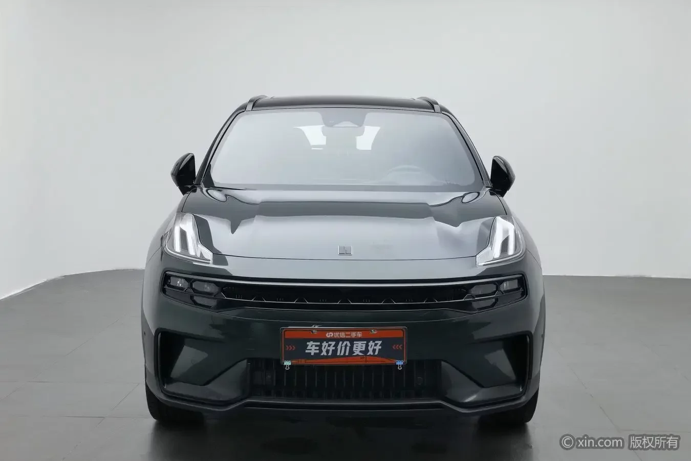 Lynk & Co 06