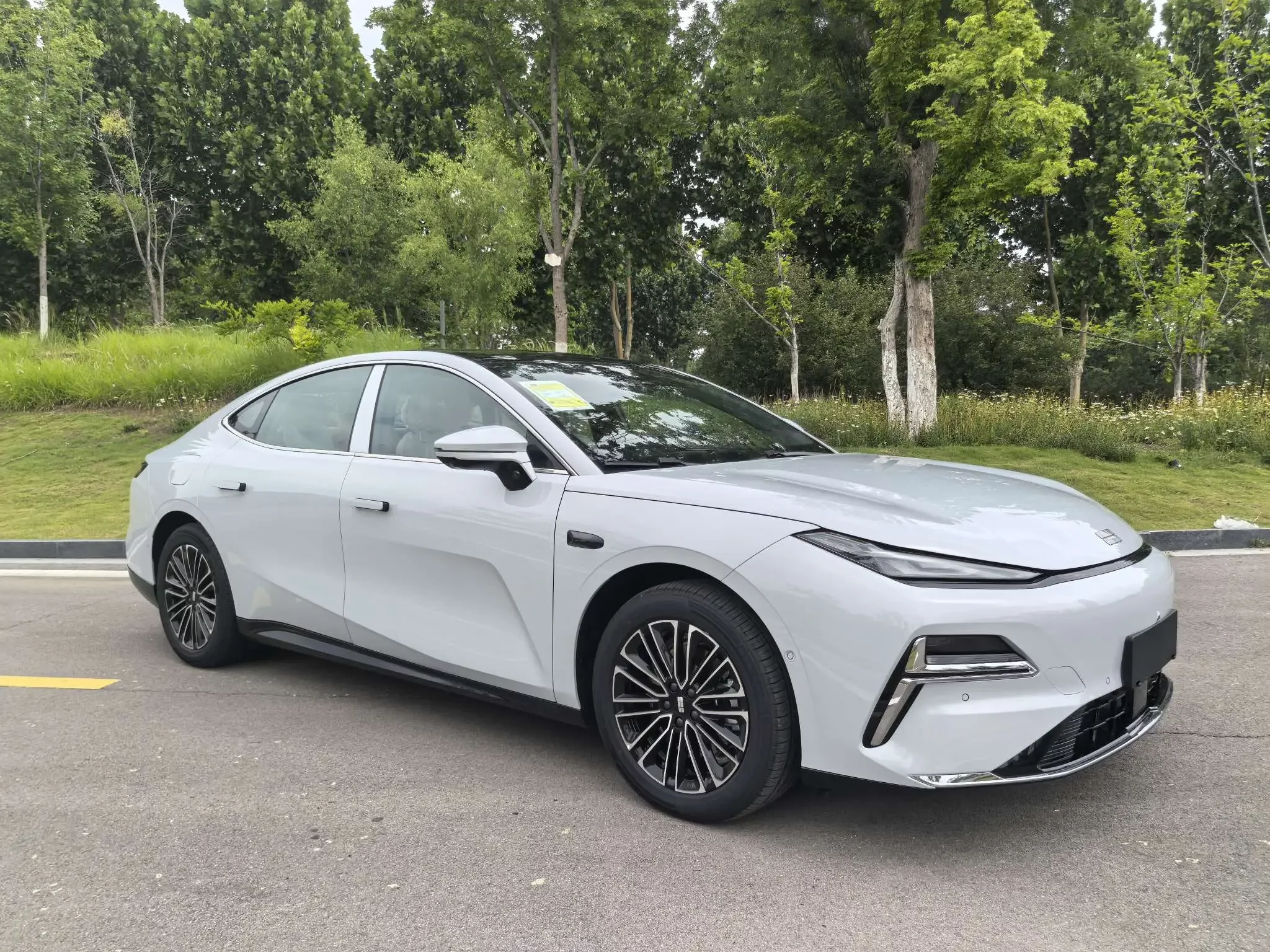 Geely Galaxy Star 8 PHEV