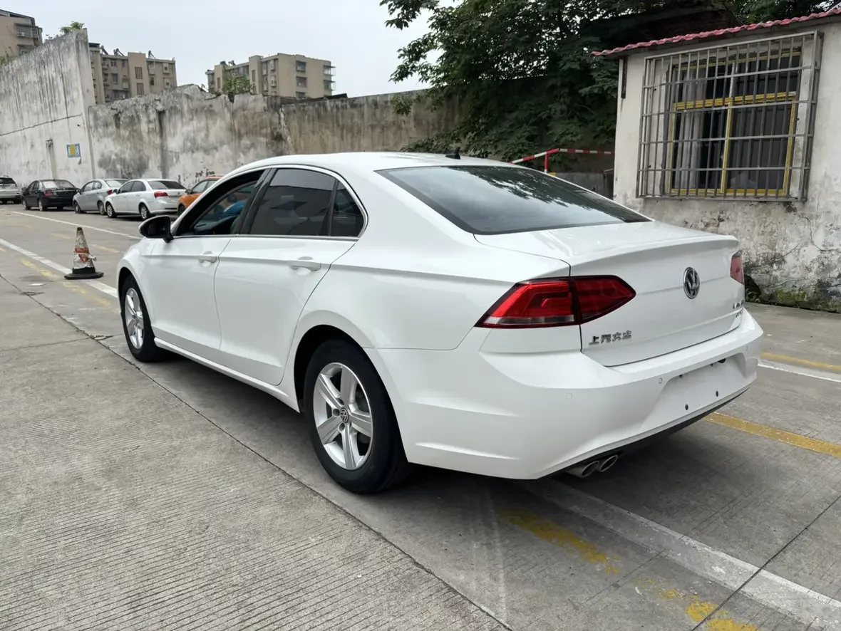 Volkswagen Lamando