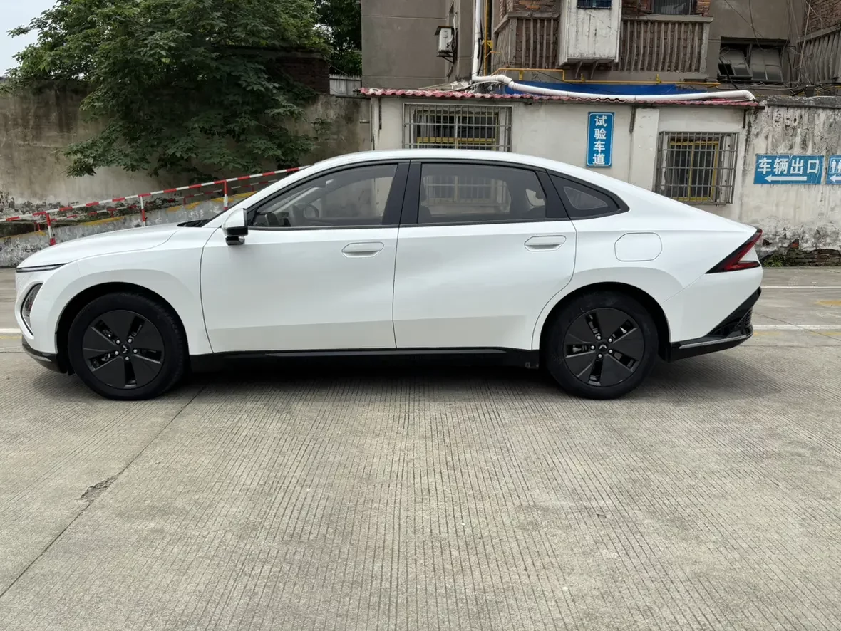 Wuling Starlight PHEV