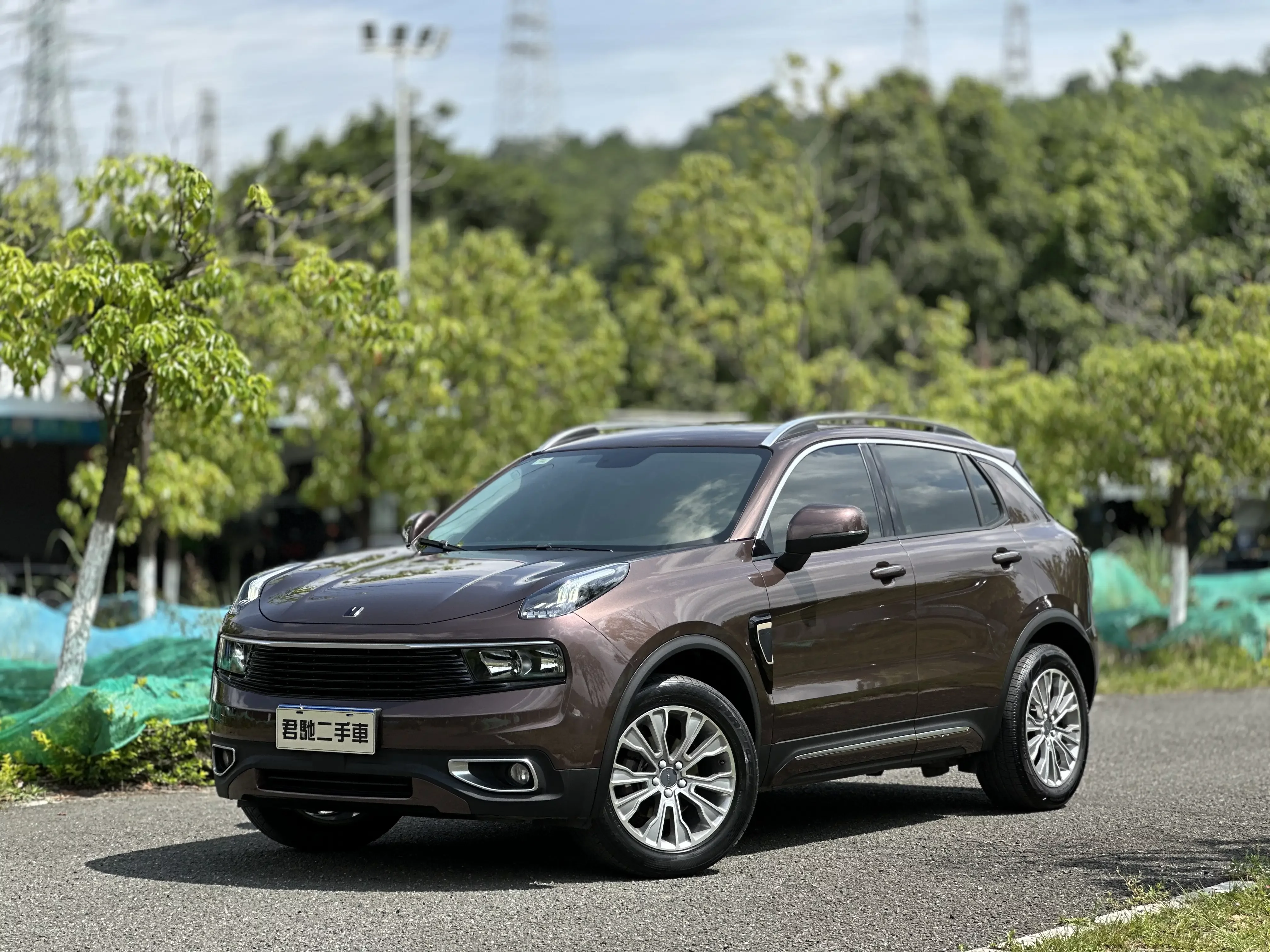 Lynk & Co 01