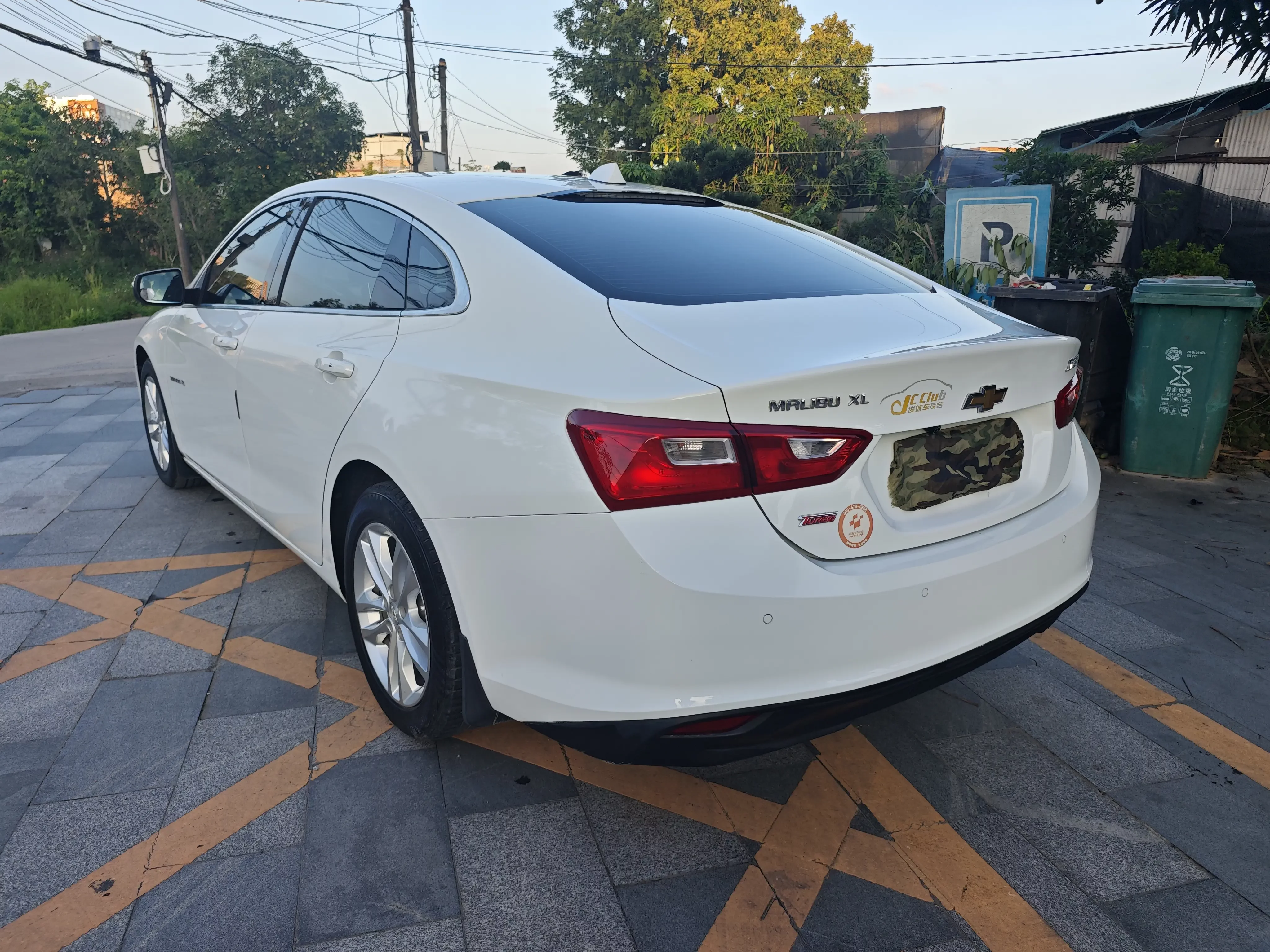 Chevrolet Malibu XL