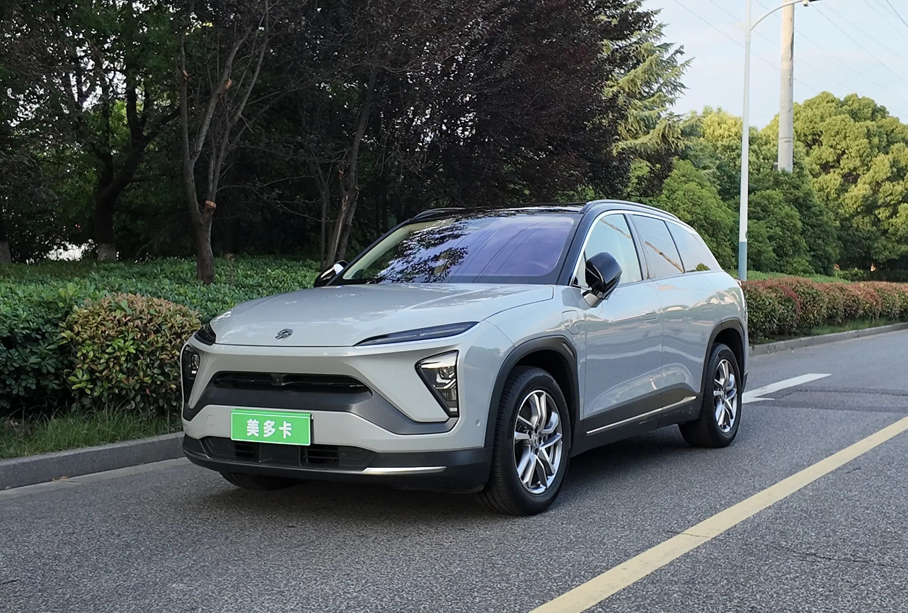 NIO ES6